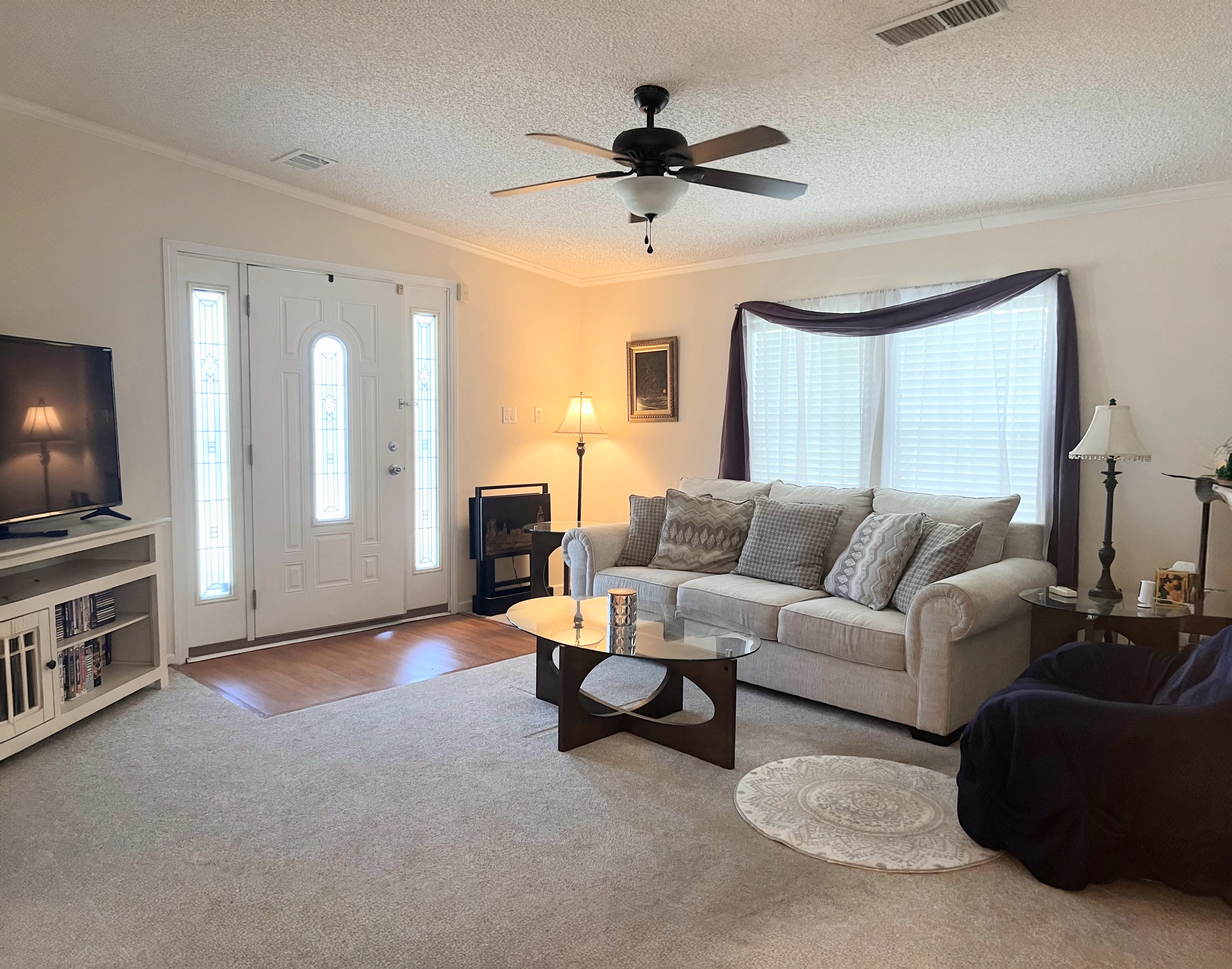 279 Lake Dr, Nokomis, Florida 34275, 2 Bedrooms Bedrooms, ,2 BathroomsBathrooms,55-Plus Mobile Home,For Sale,Lake Dr,4756