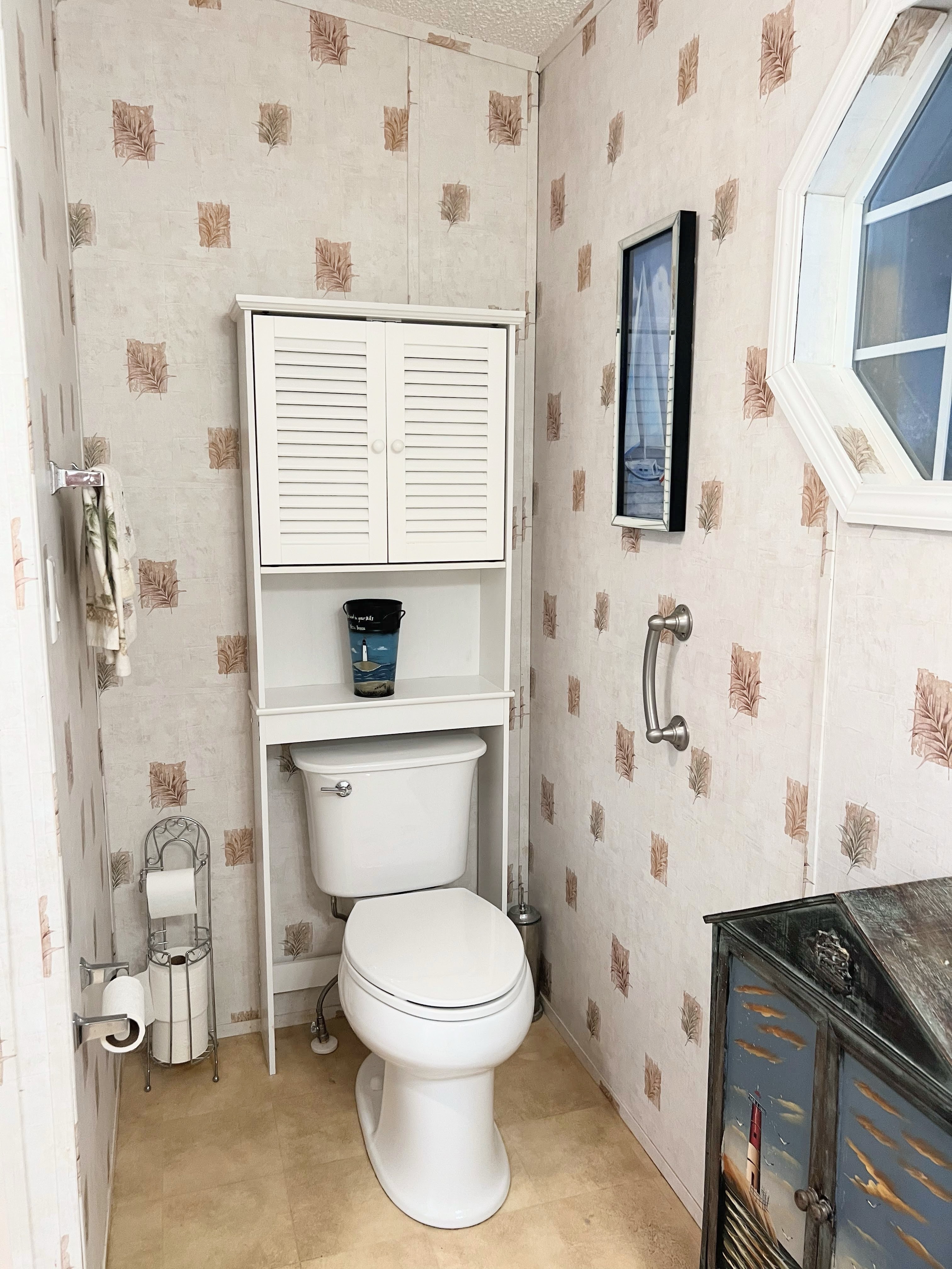 279 Lake Dr, Nokomis, Florida 34275, 2 Bedrooms Bedrooms, ,2 BathroomsBathrooms,55-Plus Mobile Home,For Sale,Lake Dr,4756