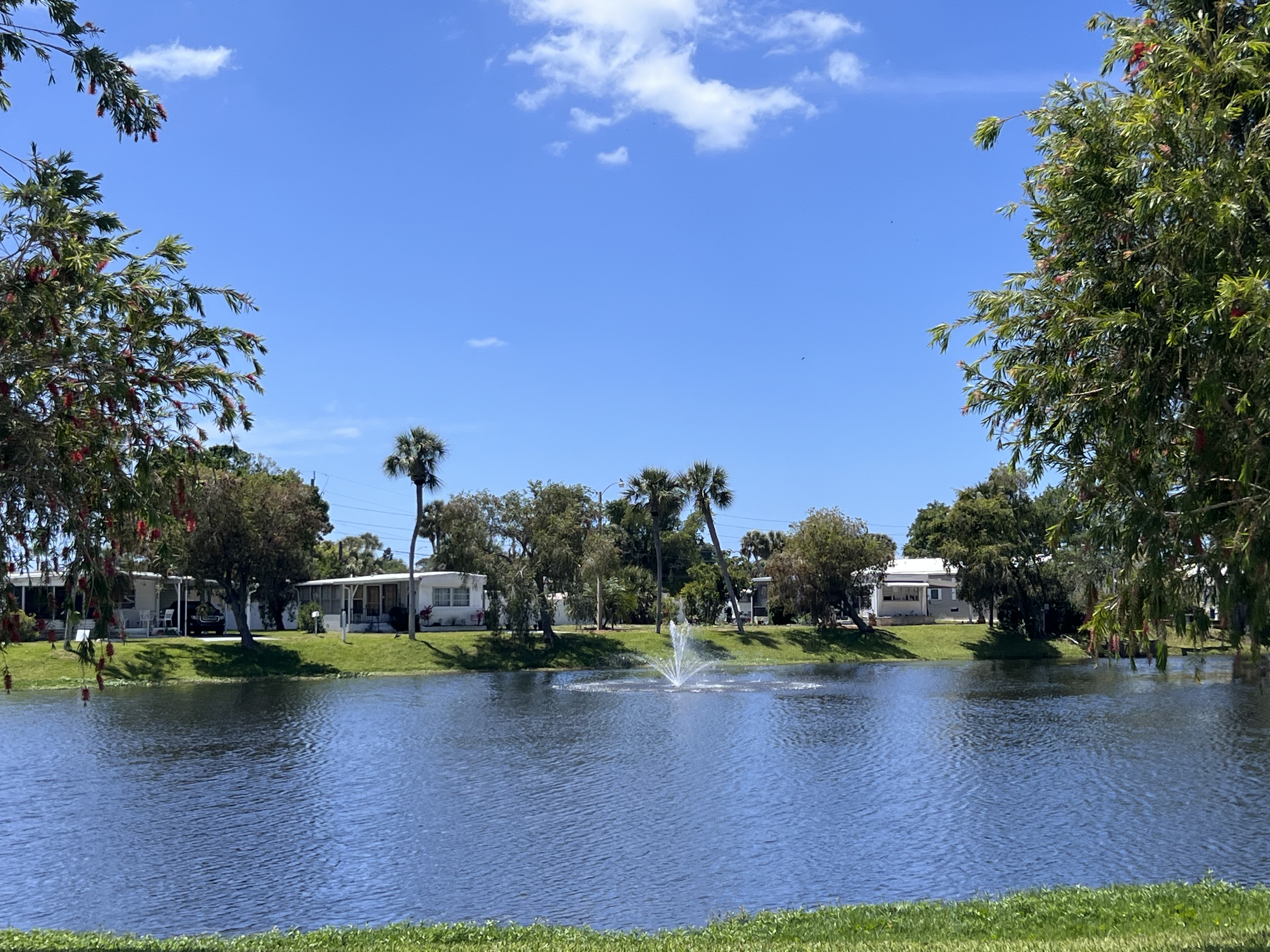 279 Lake Dr, Nokomis, Florida 34275, 2 Bedrooms Bedrooms, ,2 BathroomsBathrooms,55-Plus Mobile Home,For Sale,Lake Dr,4756