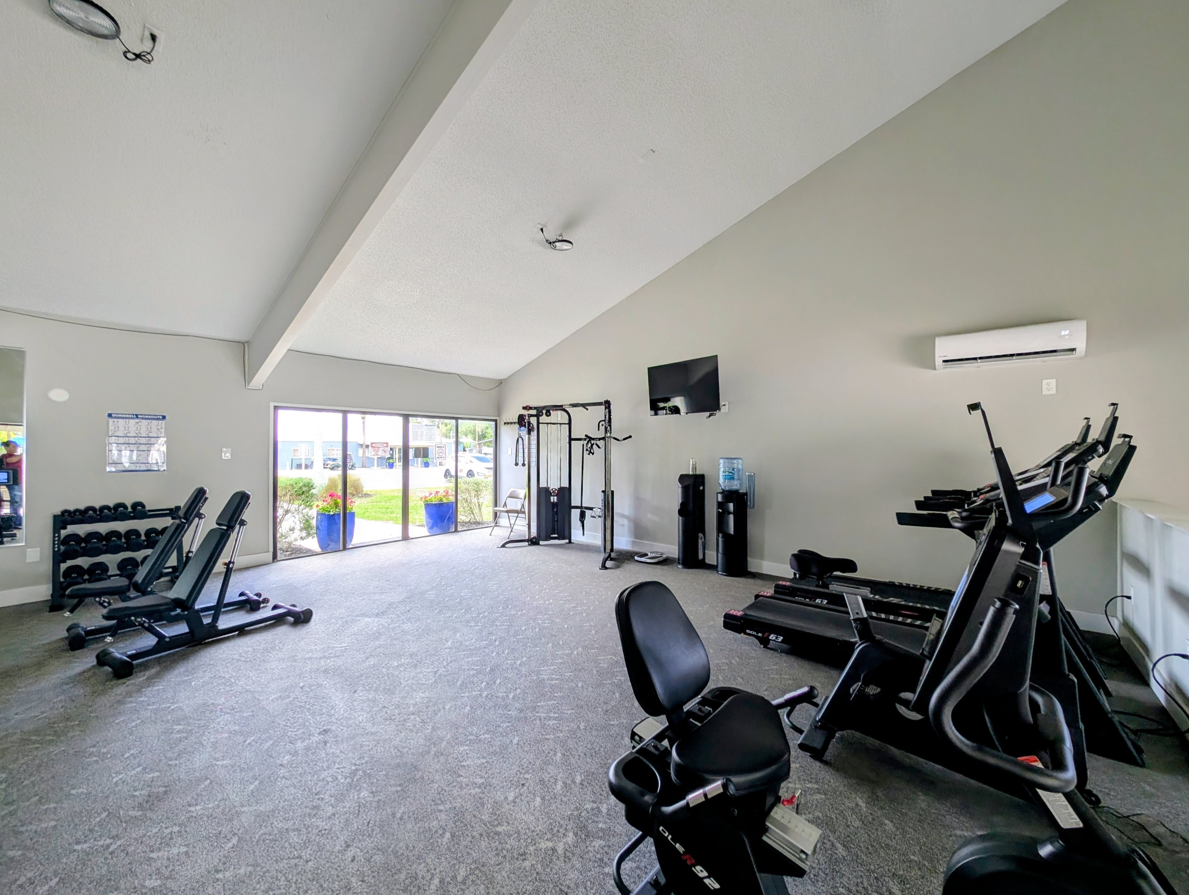 6129 Coach House Circle, Ruskin, Florida 33570, 1 Bedroom Bedrooms, ,1 BathroomBathrooms,55-Plus Mobile Home,For Sale,Coach House Circle,4761
