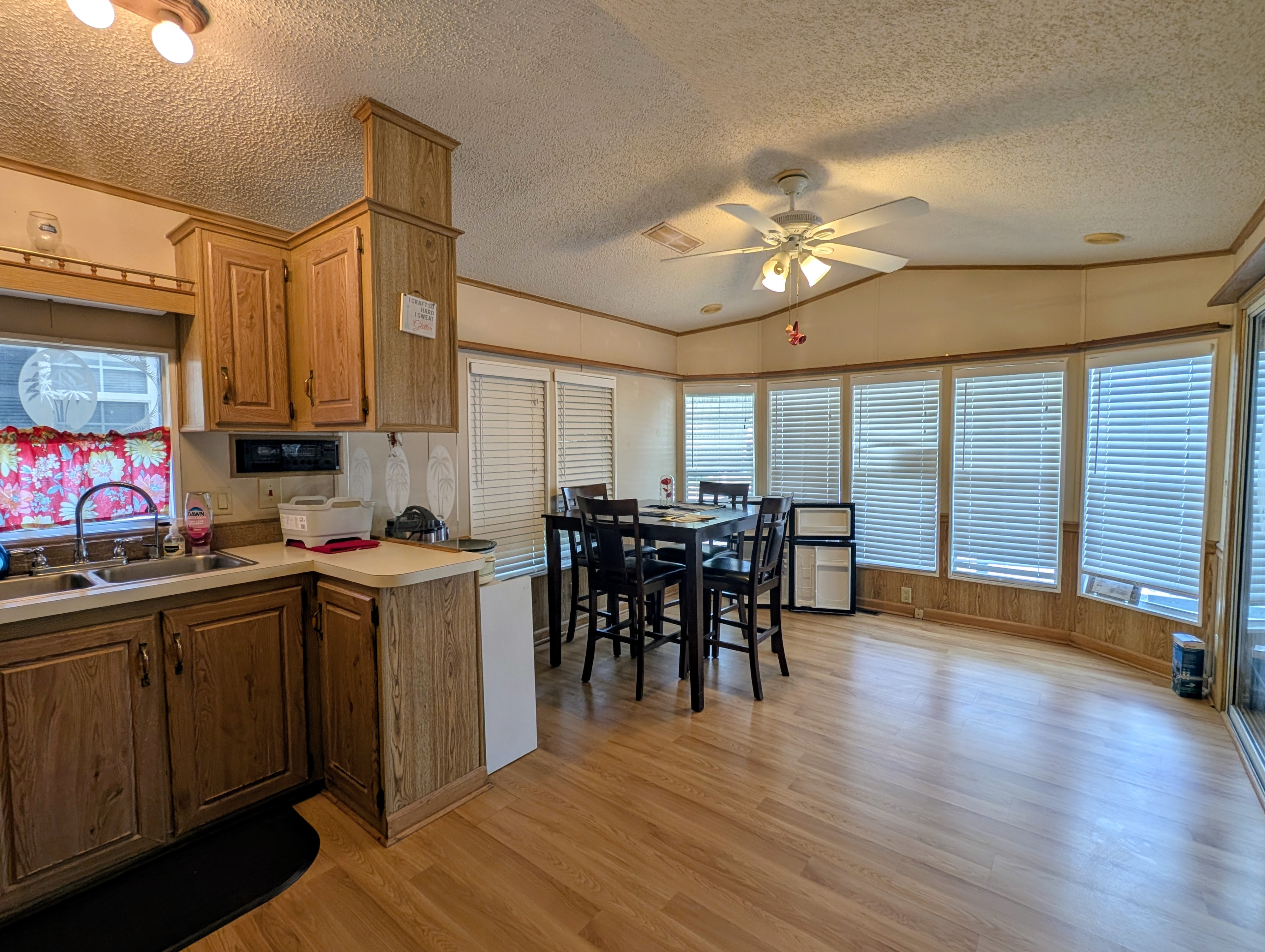 2206 Chaney Dr, Lot 297, Ruskin, Florida 33570, 2 Bedrooms Bedrooms, ,1 BathroomBathrooms,55-Plus Mobile Home,For Sale,Chaney Dr, Lot 297,4764