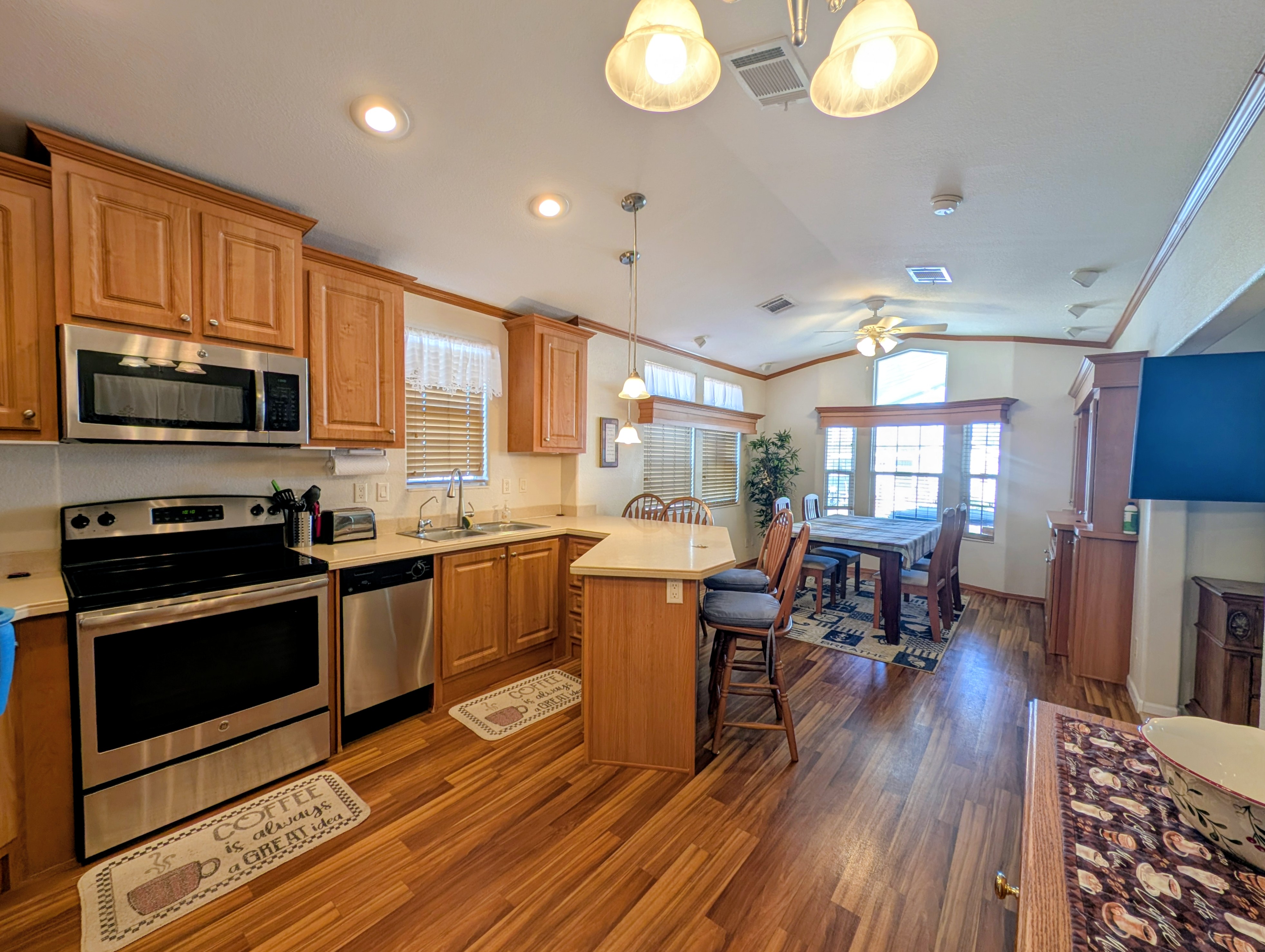 2206 Chaney Dr, Lot 527, Ruskin, Florida 33570, 2 Bedrooms Bedrooms, ,1 BathroomBathrooms,55-Plus Mobile Home,For Sale,Chaney Dr, Lot 527,4765