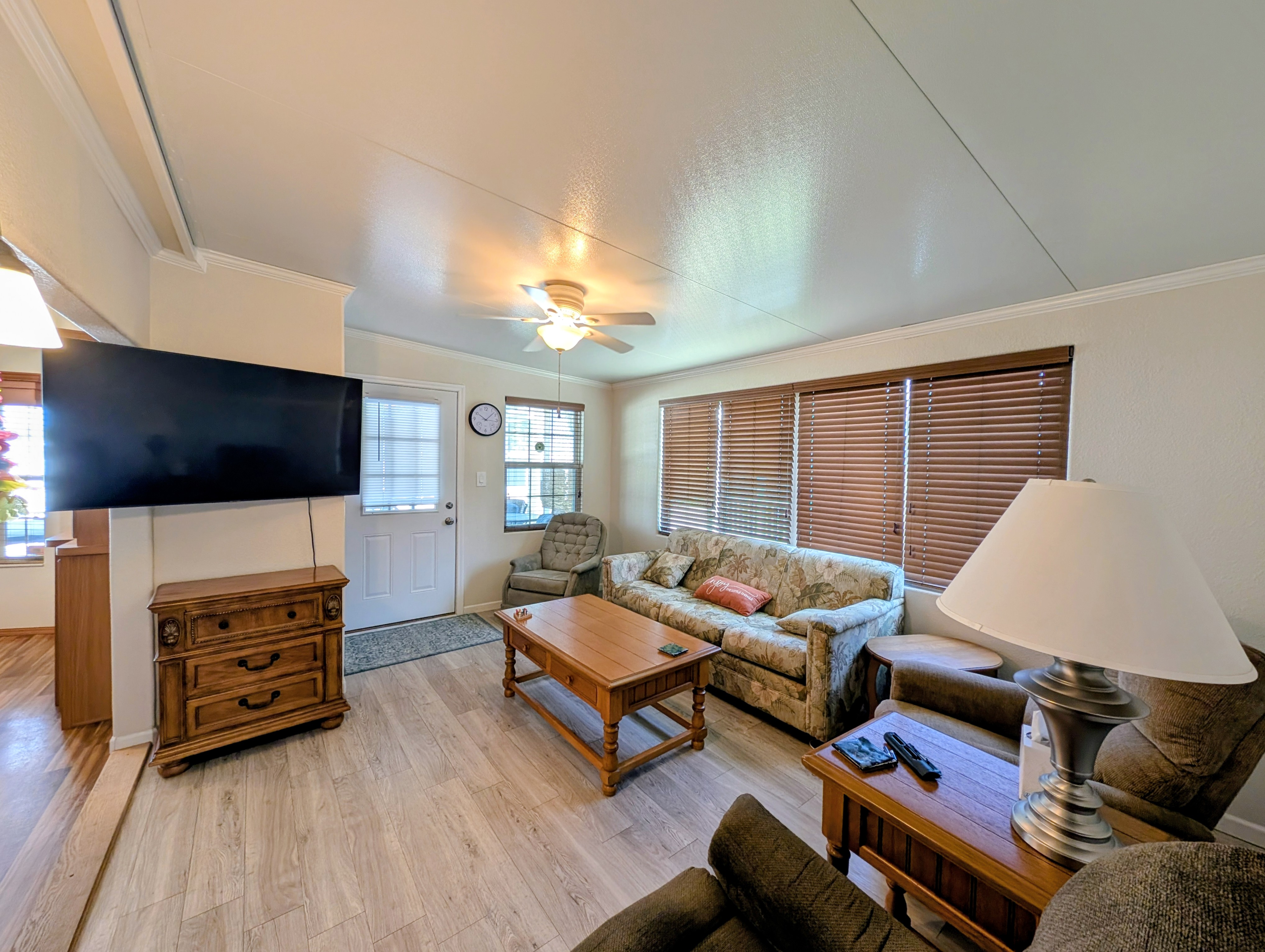 2206 Chaney Dr, Lot 527, Ruskin, Florida 33570, 2 Bedrooms Bedrooms, ,1 BathroomBathrooms,55-Plus Mobile Home,For Sale,Chaney Dr, Lot 527,4765