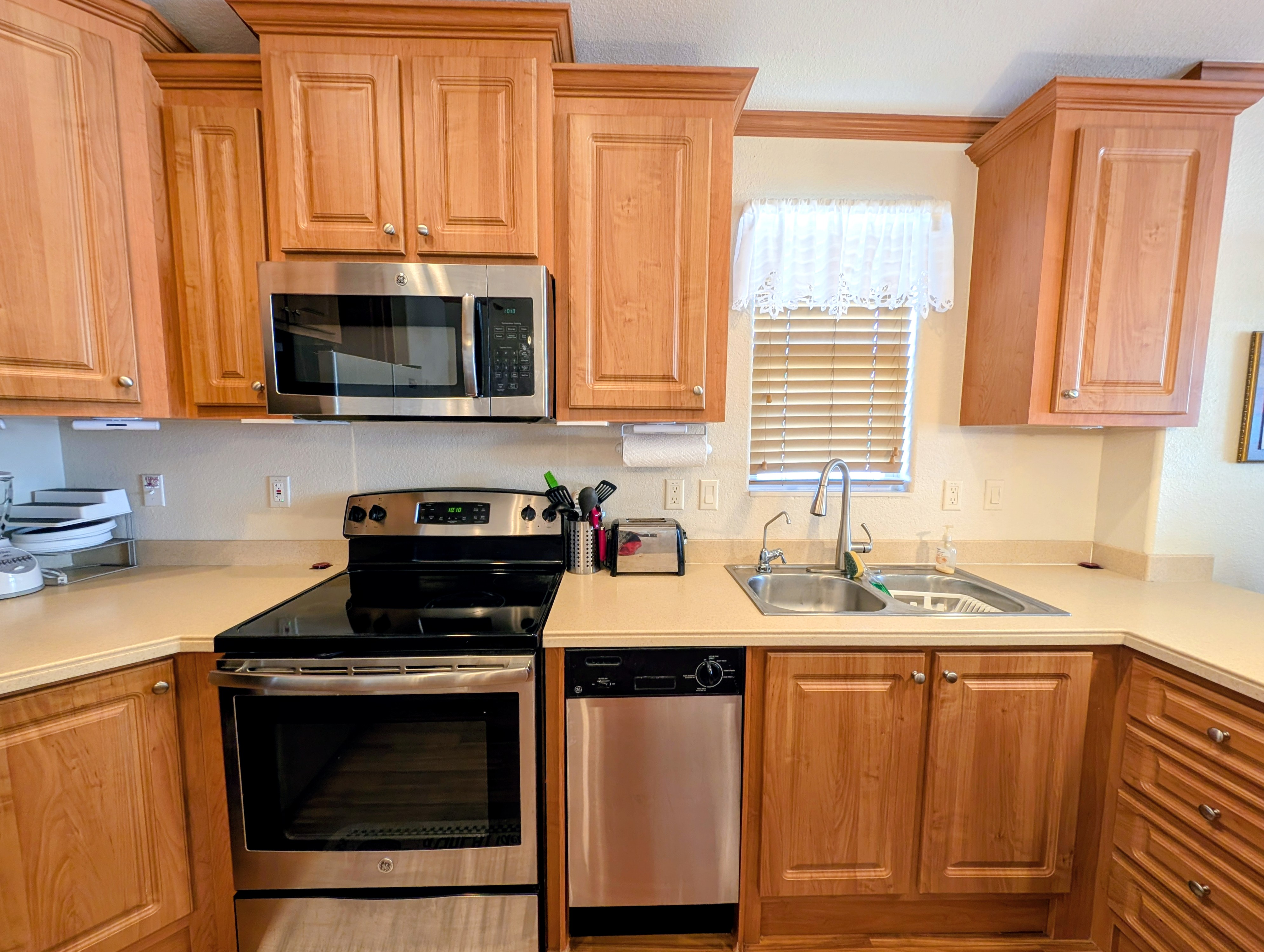 2206 Chaney Dr, Lot 527, Ruskin, Florida 33570, 2 Bedrooms Bedrooms, ,1 BathroomBathrooms,55-Plus Mobile Home,For Sale,Chaney Dr, Lot 527,4765