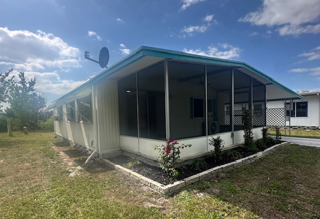 5507 Pinecrest Dr, New Port Richey, Florida 34653, 2 Bedrooms Bedrooms, ,1 BathroomBathrooms,55-Plus Mobile Home,For Sale,Pinecrest Dr,4769
