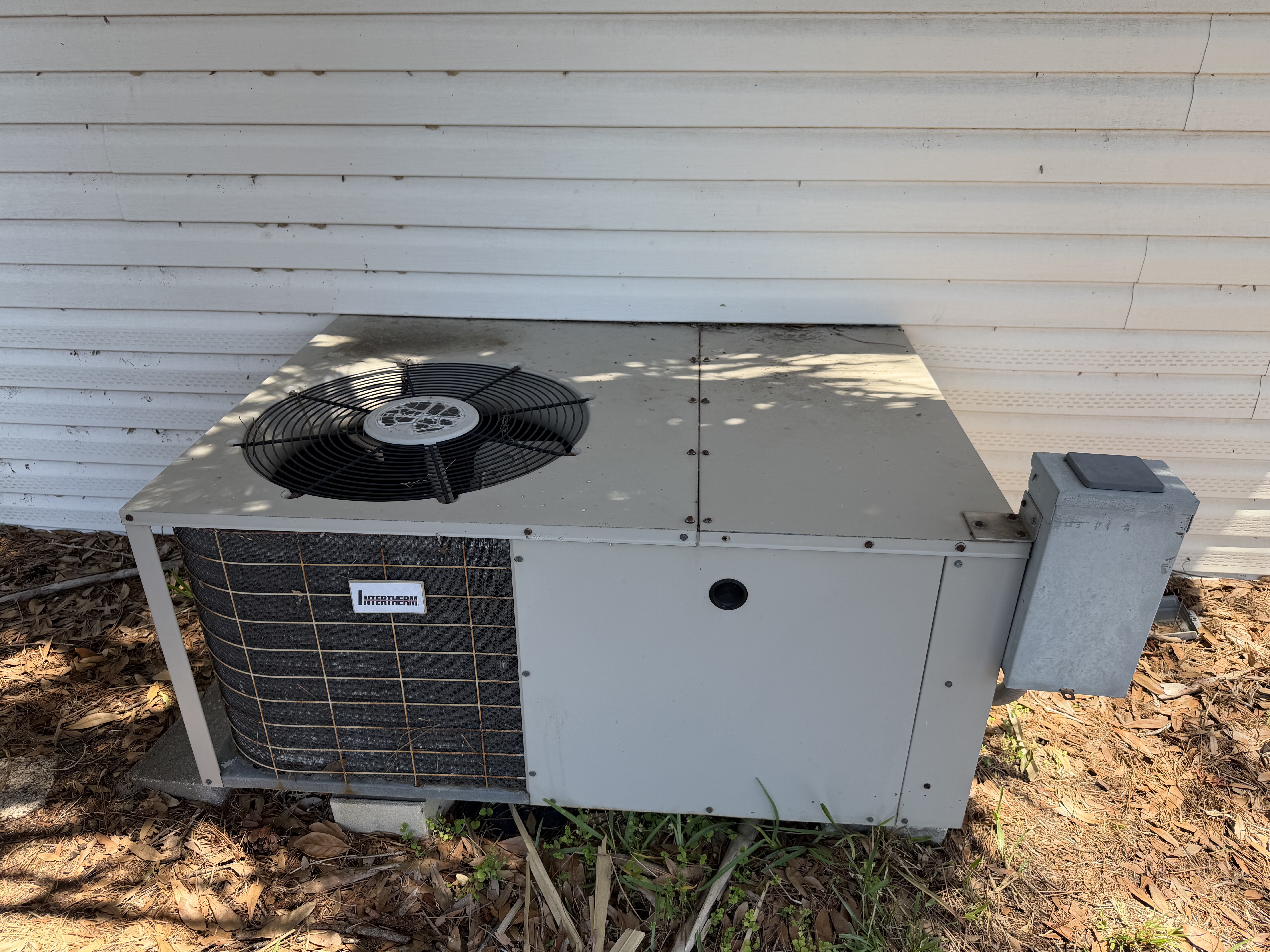 9108 Hampton Ct, Tampa, Florida 33615, 2 Bedrooms Bedrooms, ,2 BathroomsBathrooms,55-Plus Mobile Home,For Sale,Hampton Ct,4774