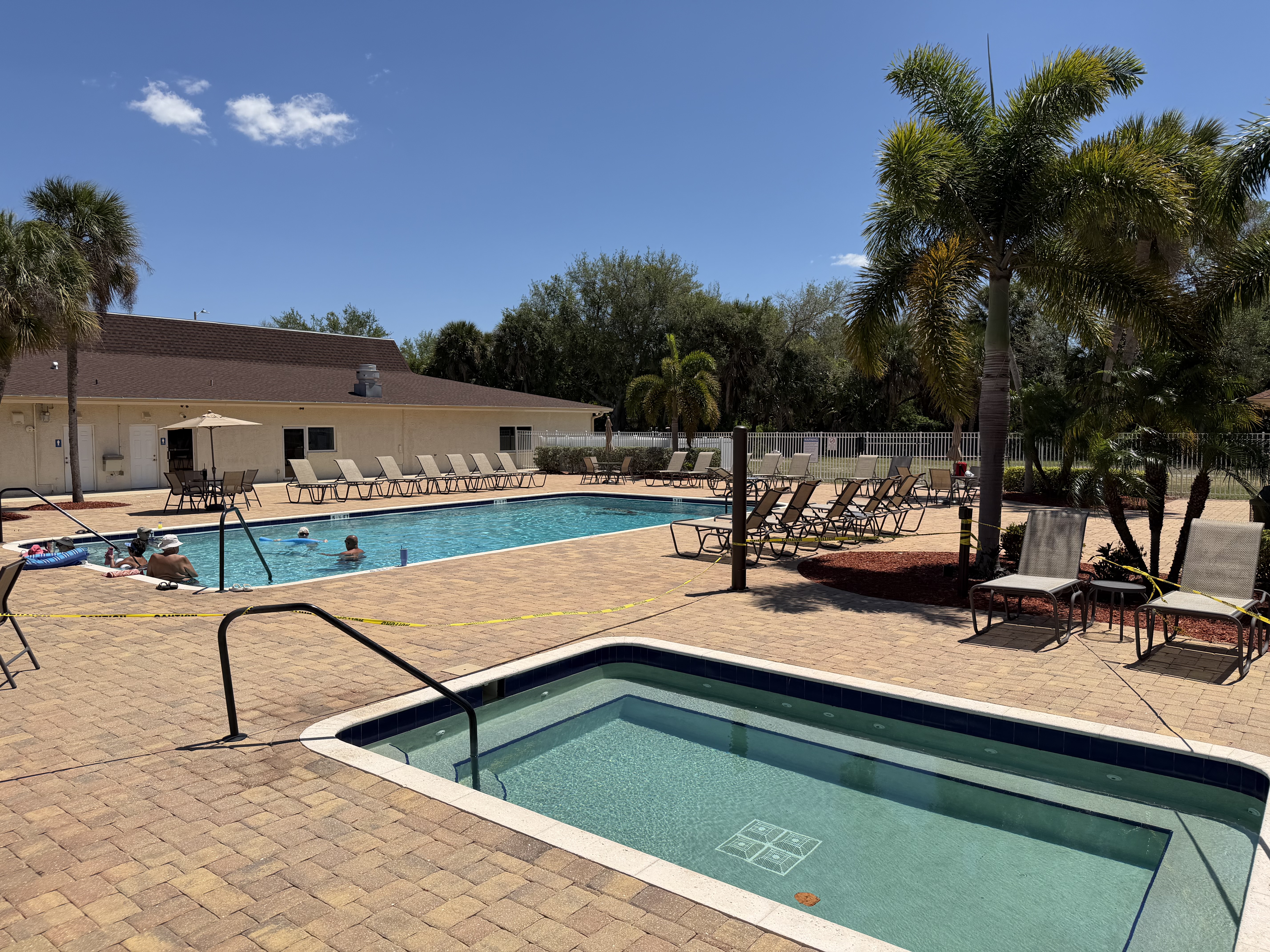 9108 Hampton Ct, Tampa, Florida 33615, 2 Bedrooms Bedrooms, ,2 BathroomsBathrooms,55-Plus Mobile Home,For Sale,Hampton Ct,4774