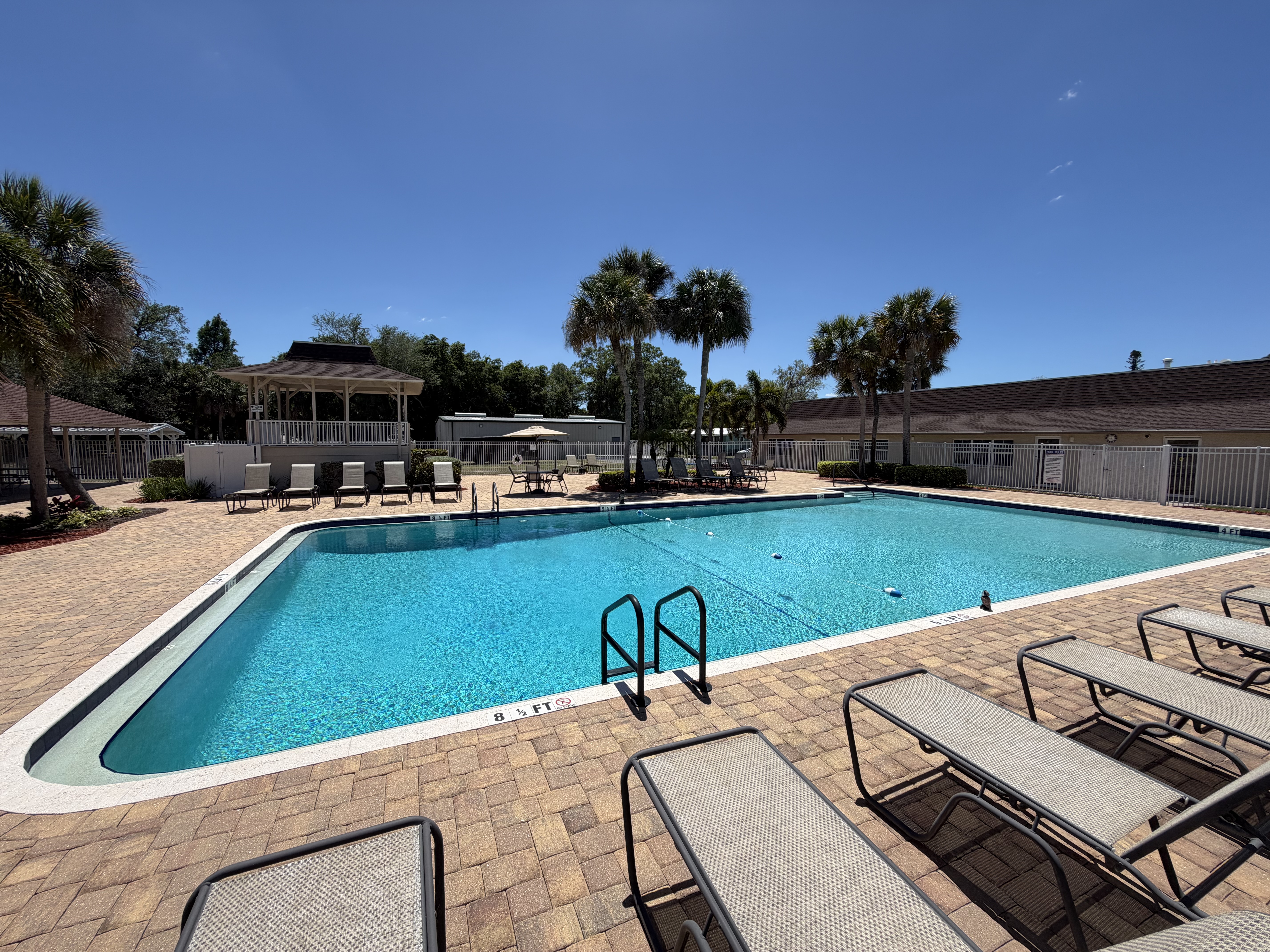 9108 Hampton Ct, Tampa, Florida 33615, 2 Bedrooms Bedrooms, ,2 BathroomsBathrooms,55-Plus Mobile Home,For Sale,Hampton Ct,4774