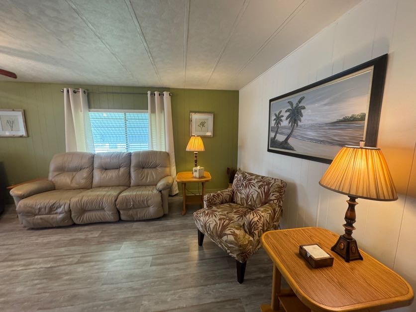 460 Sunset Circle S, Ellenton, Florida 34222, 2 Bedrooms Bedrooms, ,2 BathroomsBathrooms,55-Plus Mobile Home,For Sale,Sunset Circle S,4776