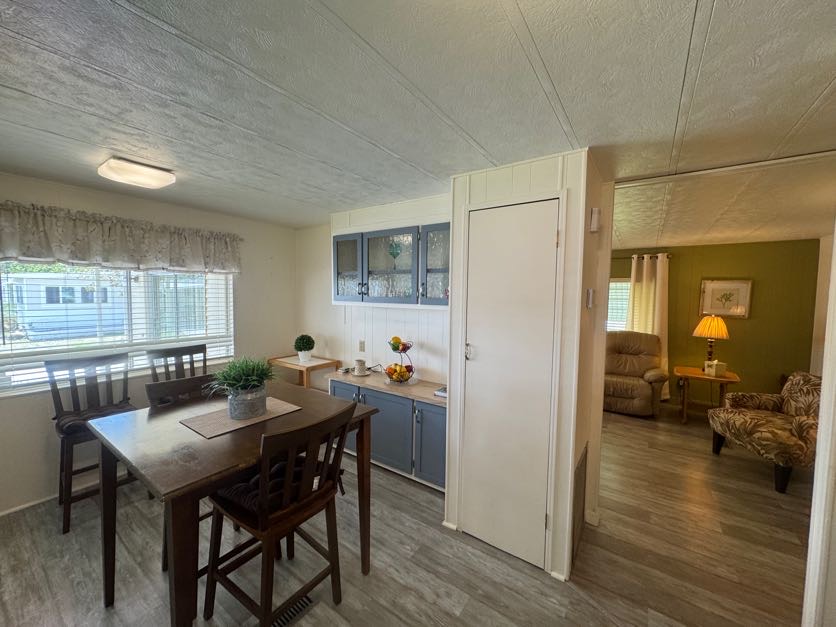 460 Sunset Circle S, Ellenton, Florida 34222, 2 Bedrooms Bedrooms, ,2 BathroomsBathrooms,55-Plus Mobile Home,For Sale,Sunset Circle S,4776