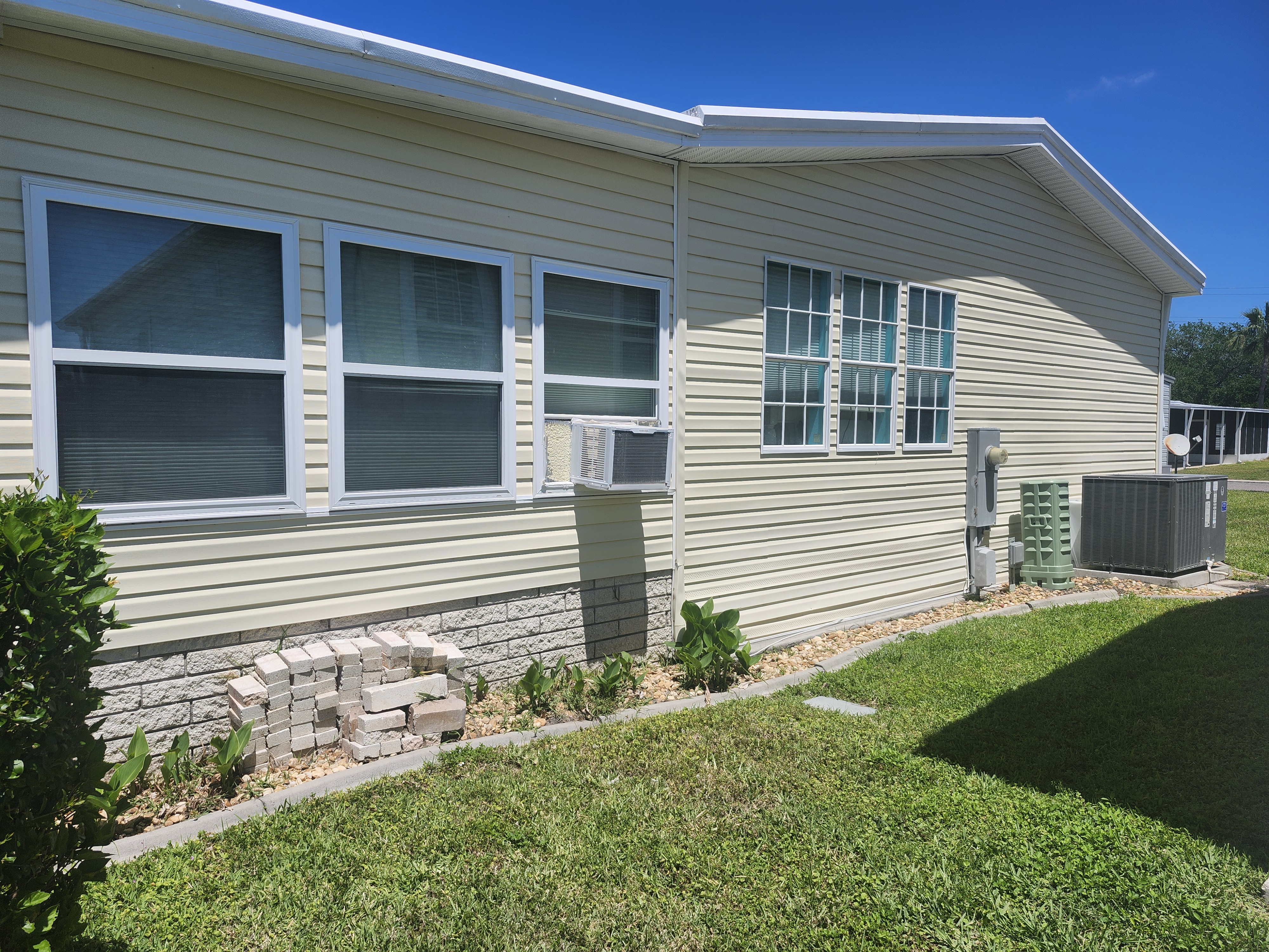 1071 Donegan Road, Lot 673, Largo, Florida 33771, 3 Bedrooms Bedrooms, ,2 BathroomsBathrooms,55-Plus Mobile Home,For Sale,Donegan Road, Lot 673,4778