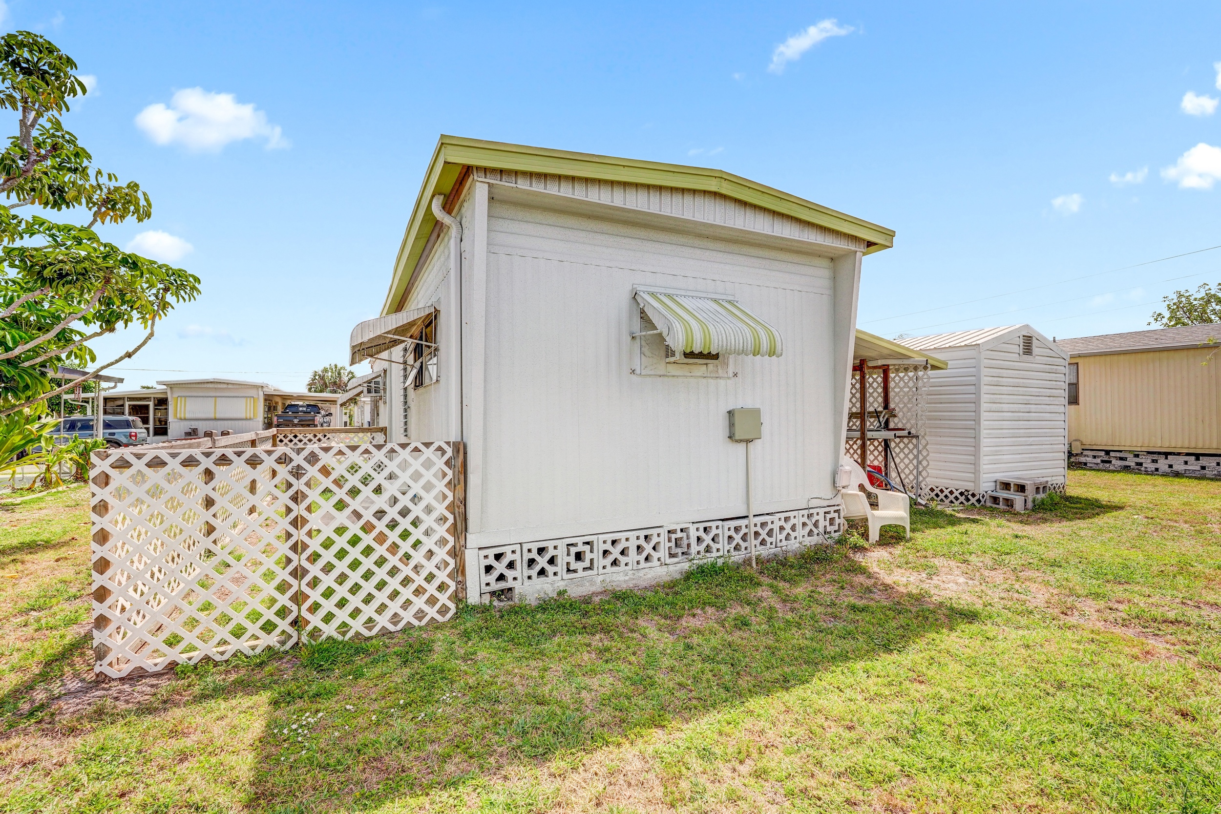 5208 5th St Circle West, Bradenton, Florida 34207, 1 Bedroom Bedrooms, ,1 BathroomBathrooms,55-Plus Mobile Home,For Sale,5th St Circle West,4780