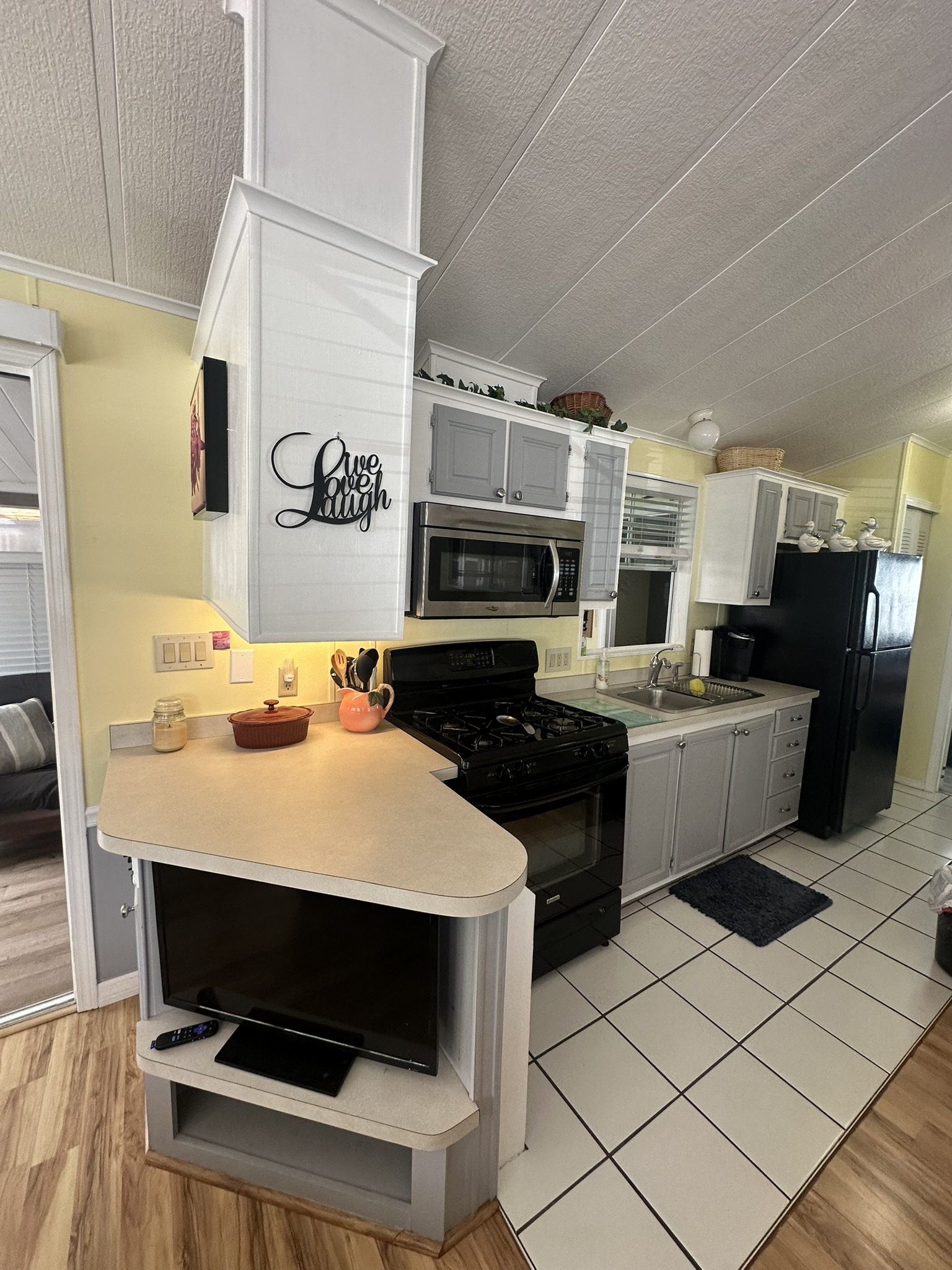 8225 Arevee Dr, Lot 917, New Port Richey, Florida 34654, 2 Bedrooms Bedrooms, ,1 BathroomBathrooms,55-Plus Mobile Home,For Sale,Arevee Dr, Lot 917,4781
