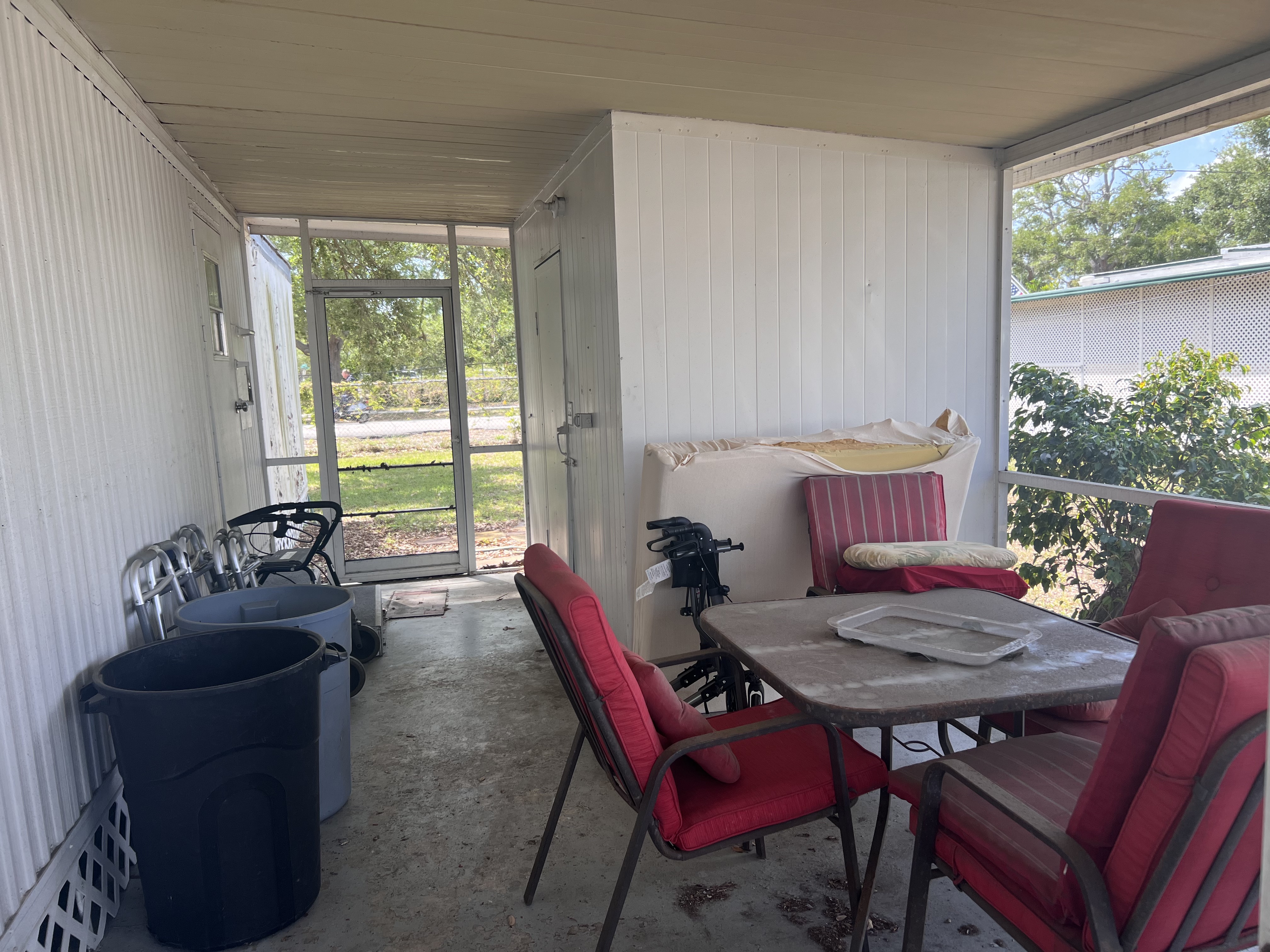 2320 Bee Ridge Rd, Lot 62, Sarasota, Florida 34239, 1 Bedroom Bedrooms, ,1.5 BathroomsBathrooms,55-Plus Mobile Home,For Sale,Bee Ridge Rd, Lot 62,4782