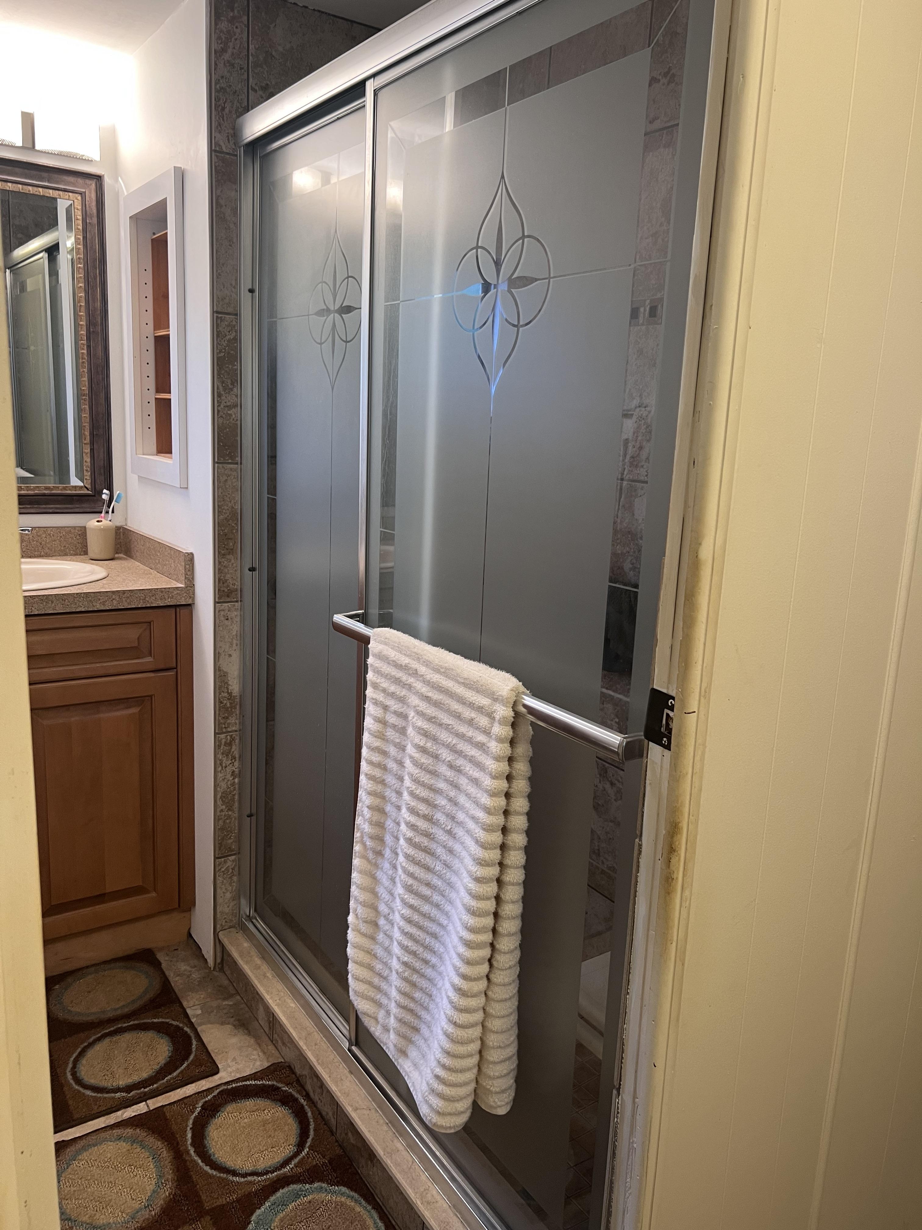 2320 Bee Ridge Rd, Lot 62, Sarasota, Florida 34239, 1 Bedroom Bedrooms, ,1.5 BathroomsBathrooms,55-Plus Mobile Home,For Sale,Bee Ridge Rd, Lot 62,4782