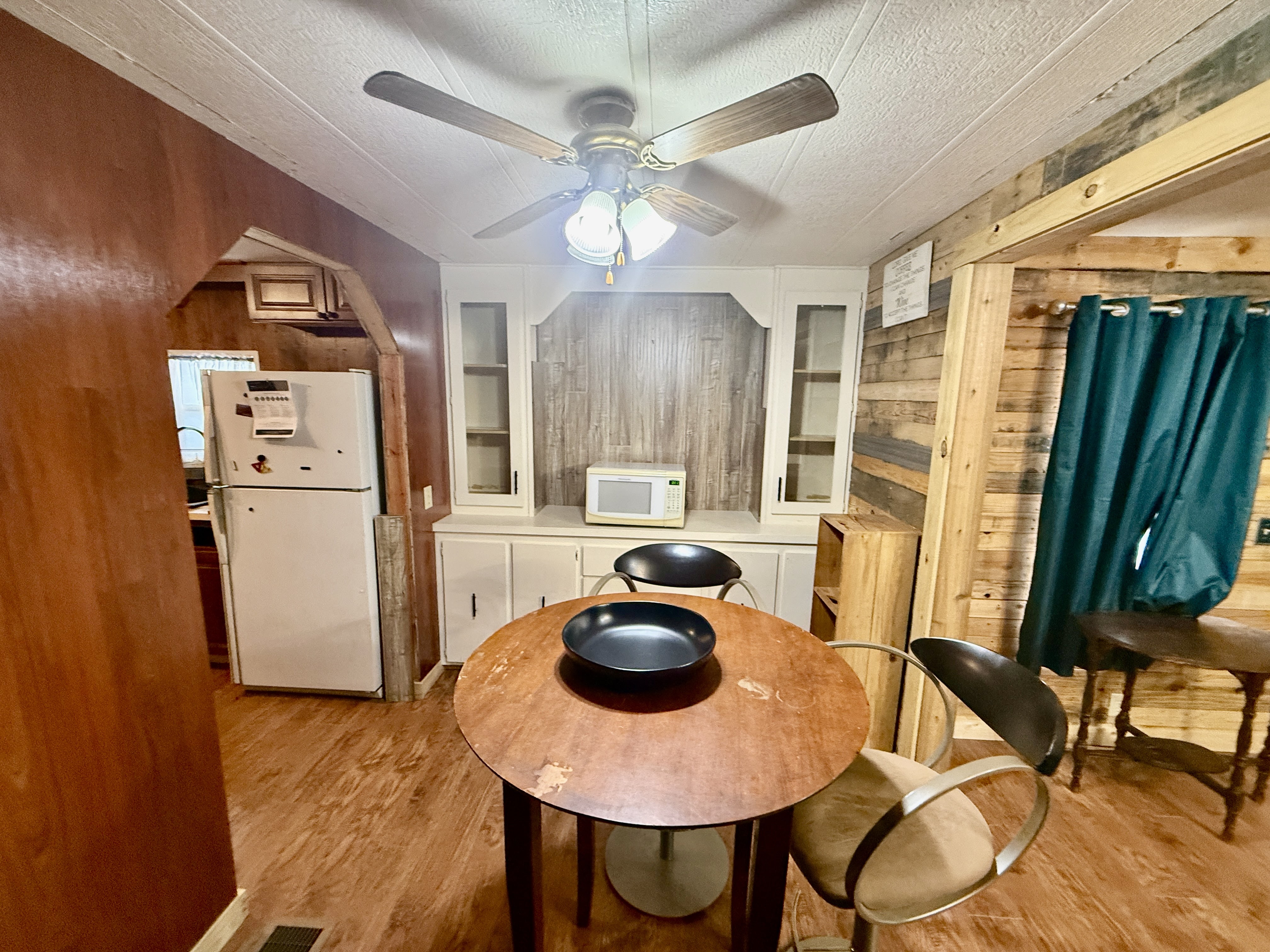2266 Gulf to Bay Blvd, Lot 211, Clearwater, Florida 33765, 2 Bedrooms Bedrooms, ,2 BathroomsBathrooms,All - Age Mobile Home,For Sale,Gulf to Bay Blvd, Lot 211,4785