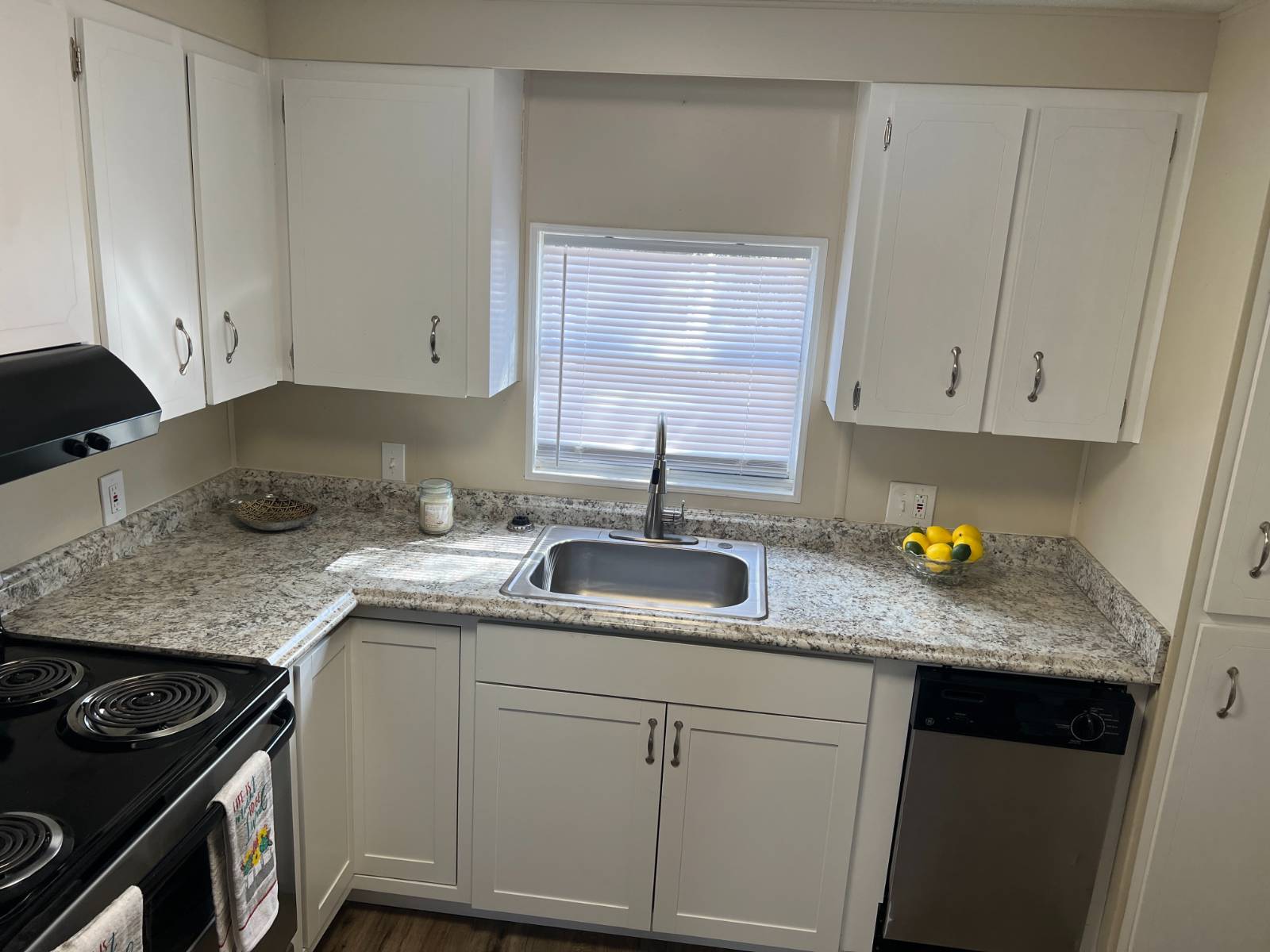 28488 US Hwy 19 N, Lot 77, Clearwater, Florida 33761, 2 Bedrooms Bedrooms, ,2 BathroomsBathrooms,55-Plus Mobile Home,For Sale,US Hwy 19 N, Lot 77,4788