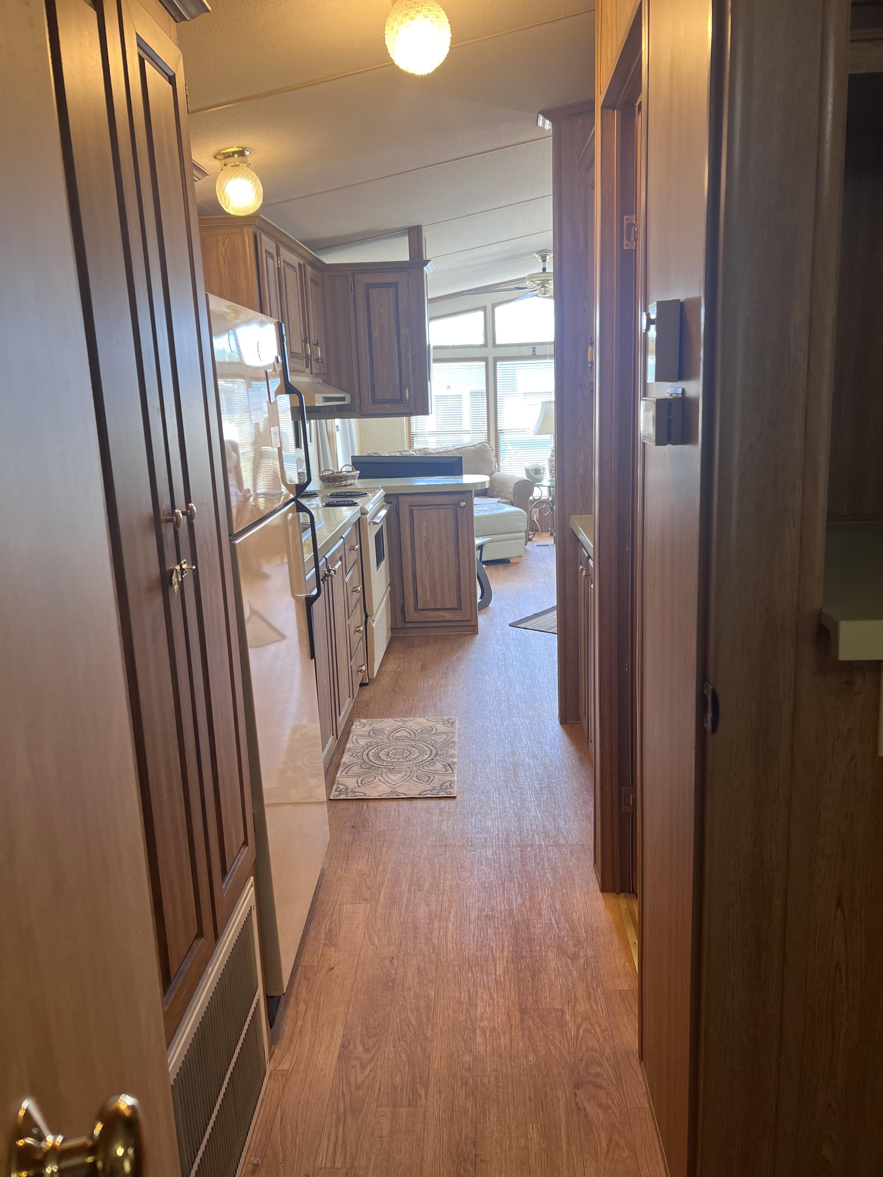 7020 Captain Kidd Ave, Lot 26, Sarasota, Florida 34231, 1 Bedroom Bedrooms, ,1 BathroomBathrooms,55-Plus Mobile Home,For Sale,Captain Kidd Ave, Lot 26,4790