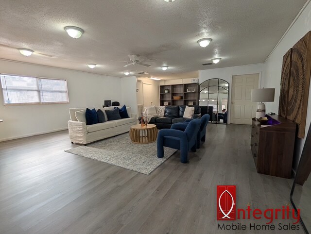 1076 Bayou Avenue, #109, Davenport, Florida 33897, 2 Bedrooms Bedrooms, ,1 BathroomBathrooms,All - Age Mobile Home,For Sale,Bayou Avenue, #109,4793