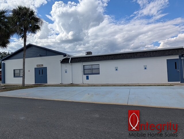 1076 Bayou Avenue, #109, Davenport, Florida 33897, 2 Bedrooms Bedrooms, ,1 BathroomBathrooms,All - Age Mobile Home,For Sale,Bayou Avenue, #109,4793