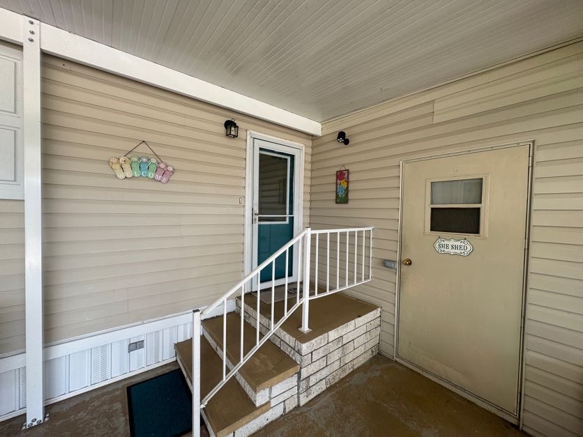 4316 Buena Vista Dr N, Ellenton, Florida 34222, 2 Bedrooms Bedrooms, ,2 BathroomsBathrooms,55-Plus Mobile Home,For Sale,Buena Vista Dr N,4794