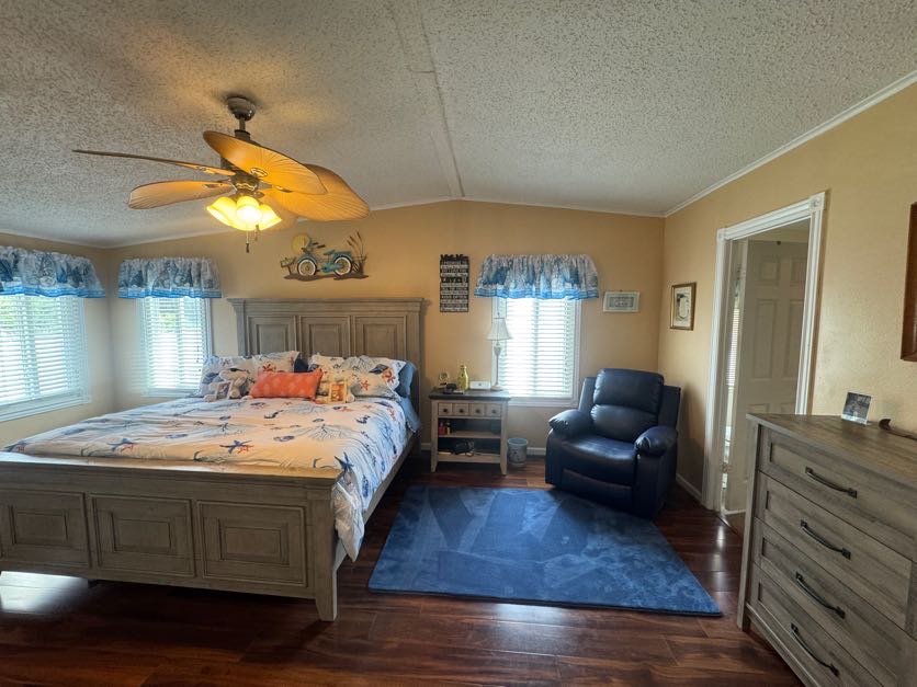4316 Buena Vista Dr N, Ellenton, Florida 34222, 2 Bedrooms Bedrooms, ,2 BathroomsBathrooms,55-Plus Mobile Home,For Sale,Buena Vista Dr N,4794