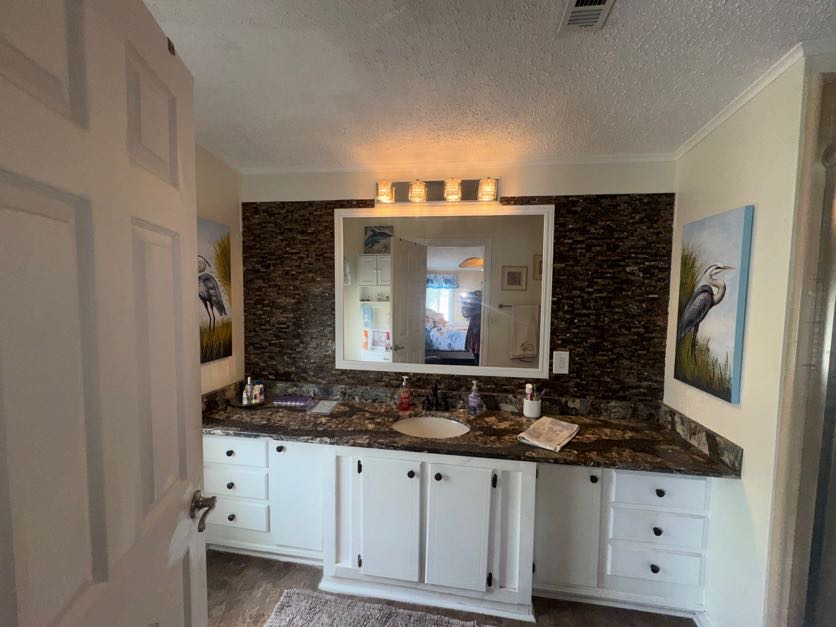 4316 Buena Vista Dr N, Ellenton, Florida 34222, 2 Bedrooms Bedrooms, ,2 BathroomsBathrooms,55-Plus Mobile Home,For Sale,Buena Vista Dr N,4794