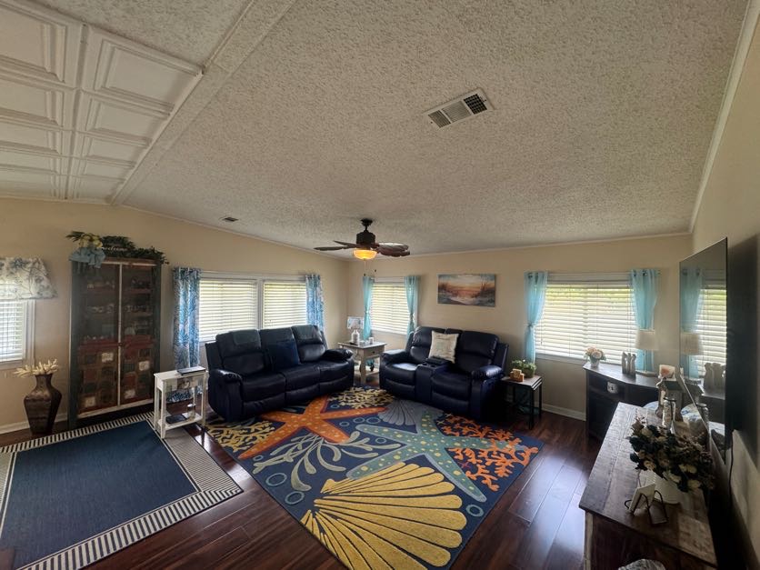 4316 Buena Vista Dr N, Ellenton, Florida 34222, 2 Bedrooms Bedrooms, ,2 BathroomsBathrooms,55-Plus Mobile Home,For Sale,Buena Vista Dr N,4794