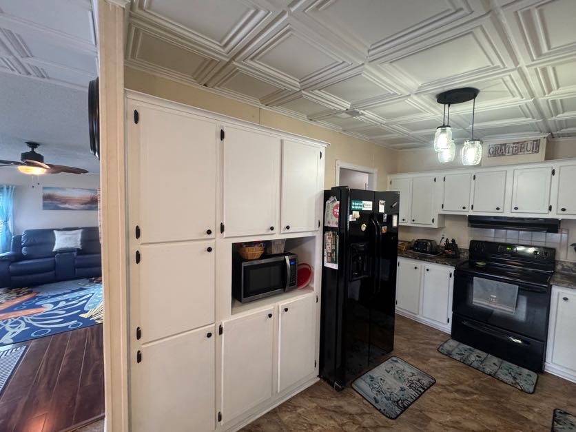 4316 Buena Vista Dr N, Ellenton, Florida 34222, 2 Bedrooms Bedrooms, ,2 BathroomsBathrooms,55-Plus Mobile Home,For Sale,Buena Vista Dr N,4794