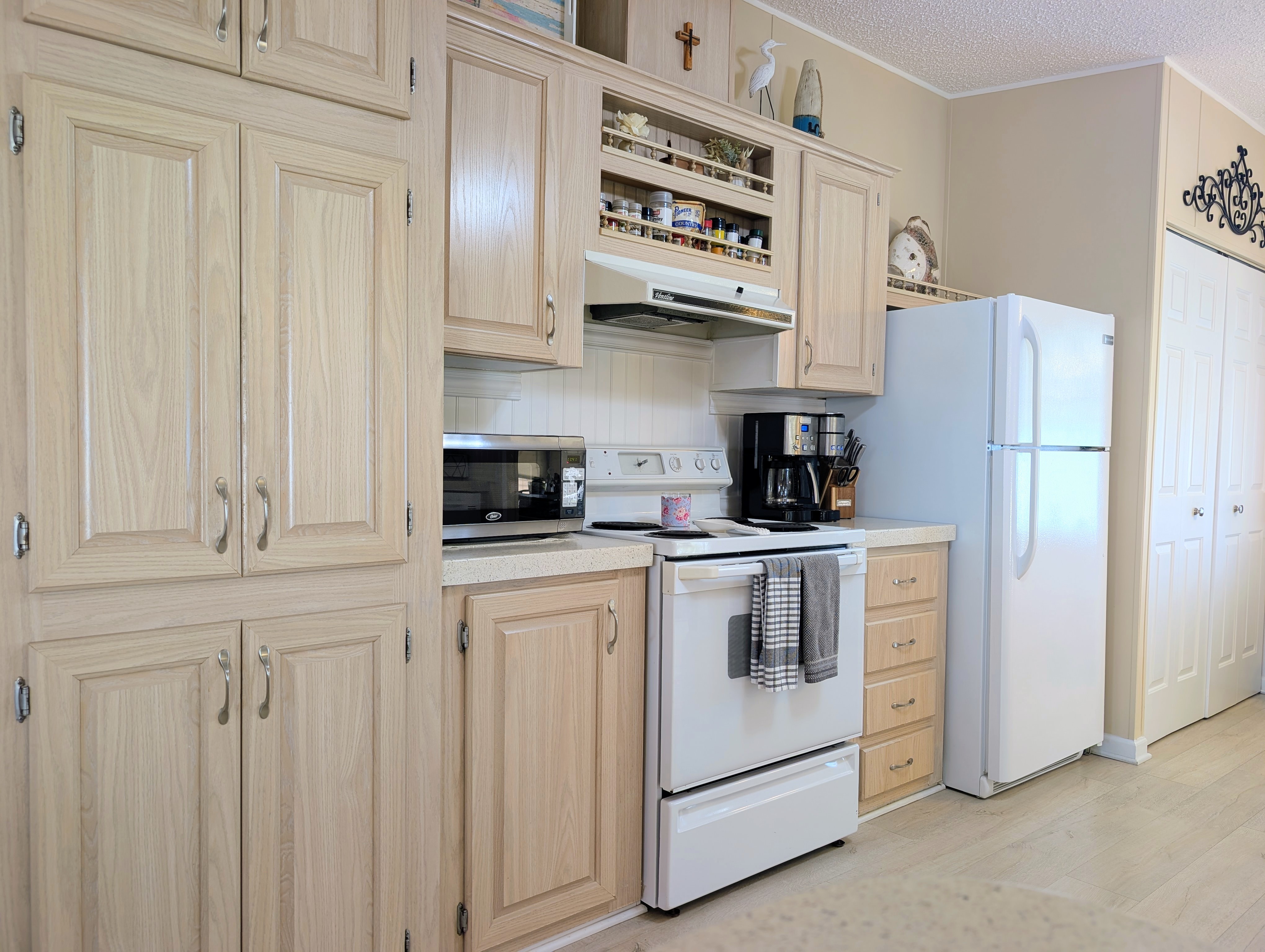 9911 Cameron Lane, Parrish, Florida 34219, 2 Bedrooms Bedrooms, ,2 BathroomsBathrooms,55-Plus Mobile Home,For Sale,Cameron Lane,4798