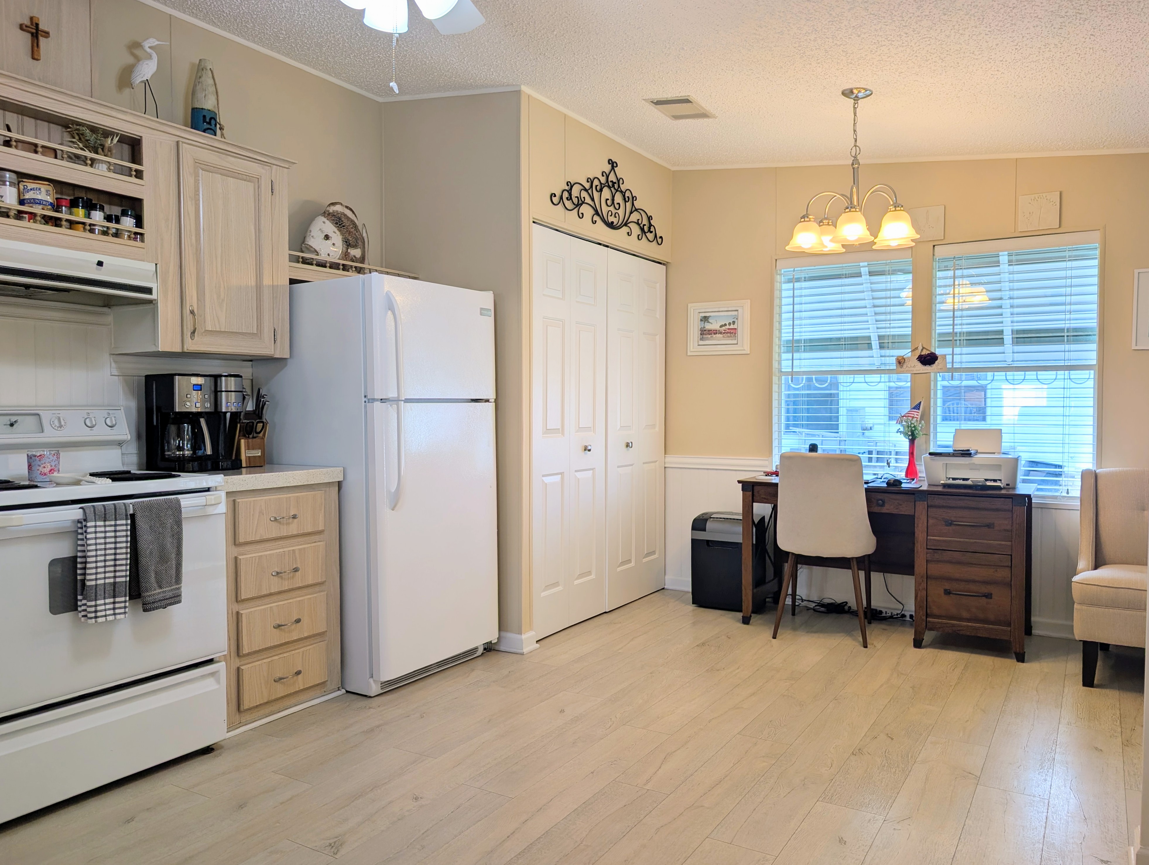 9911 Cameron Lane, Parrish, Florida 34219, 2 Bedrooms Bedrooms, ,2 BathroomsBathrooms,55-Plus Mobile Home,For Sale,Cameron Lane,4798