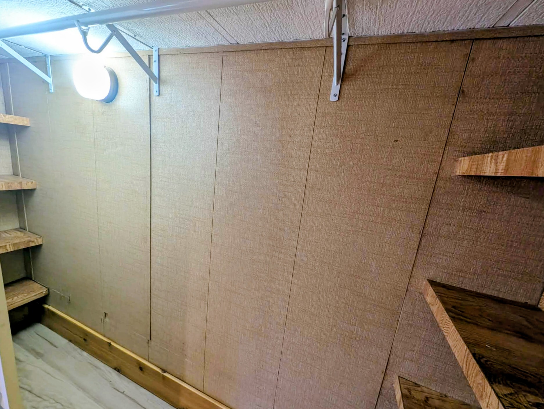 3715 Hula Circle, Ruskin, Florida 33570, 1 Bedroom Bedrooms, ,1 BathroomBathrooms,55-Plus Mobile Home,For Sale,Hula Circle,4799