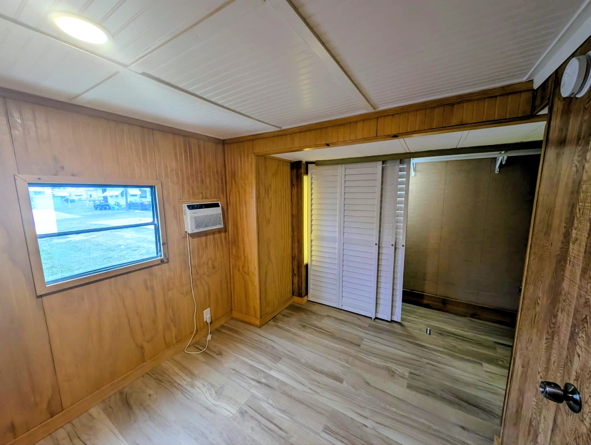 3715 Hula Circle, Ruskin, Florida 33570, 1 Bedroom Bedrooms, ,1 BathroomBathrooms,55-Plus Mobile Home,For Sale,Hula Circle,4799