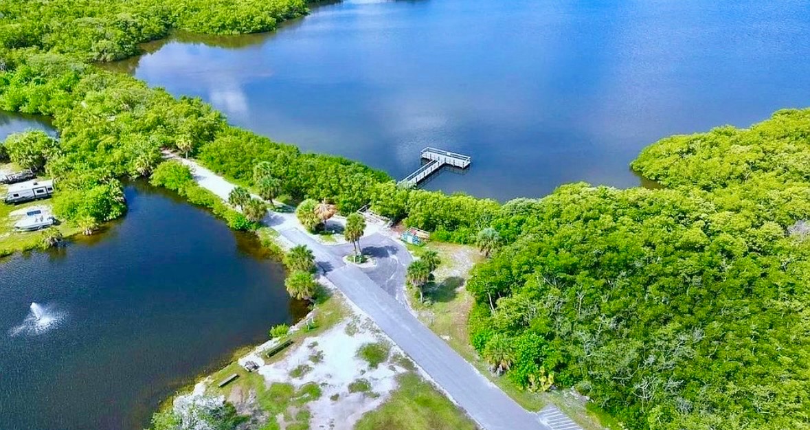 3715 Hula Circle, Ruskin, Florida 33570, 1 Bedroom Bedrooms, ,1 BathroomBathrooms,55-Plus Mobile Home,For Sale,Hula Circle,4799