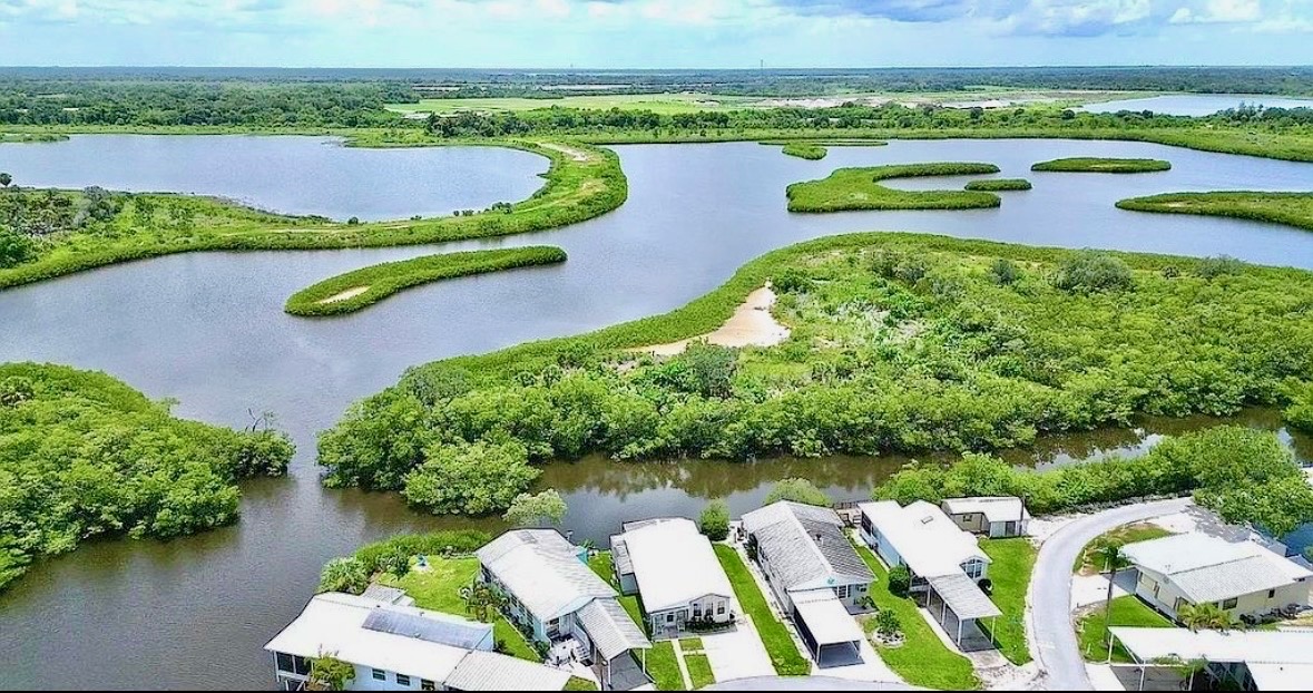 3715 Hula Circle, Ruskin, Florida 33570, 1 Bedroom Bedrooms, ,1 BathroomBathrooms,55-Plus Mobile Home,For Sale,Hula Circle,4799