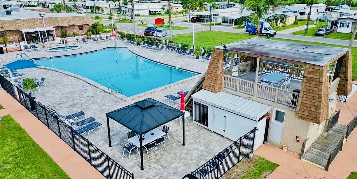 3715 Hula Circle, Ruskin, Florida 33570, 1 Bedroom Bedrooms, ,1 BathroomBathrooms,55-Plus Mobile Home,For Sale,Hula Circle,4799