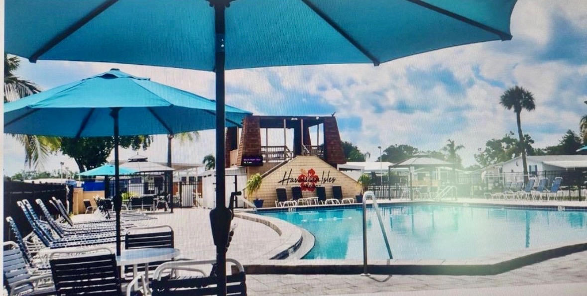 3715 Hula Circle, Ruskin, Florida 33570, 1 Bedroom Bedrooms, ,1 BathroomBathrooms,55-Plus Mobile Home,For Sale,Hula Circle,4799