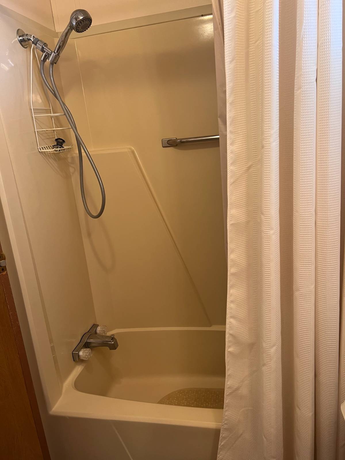 7020 Captain Kidd Ave, Lot 26, Sarasota, Florida 34231, 1 Bedroom Bedrooms, ,1 BathroomBathrooms,55-Plus Mobile Home,For Sale,Captain Kidd Ave, Lot 26,4802
