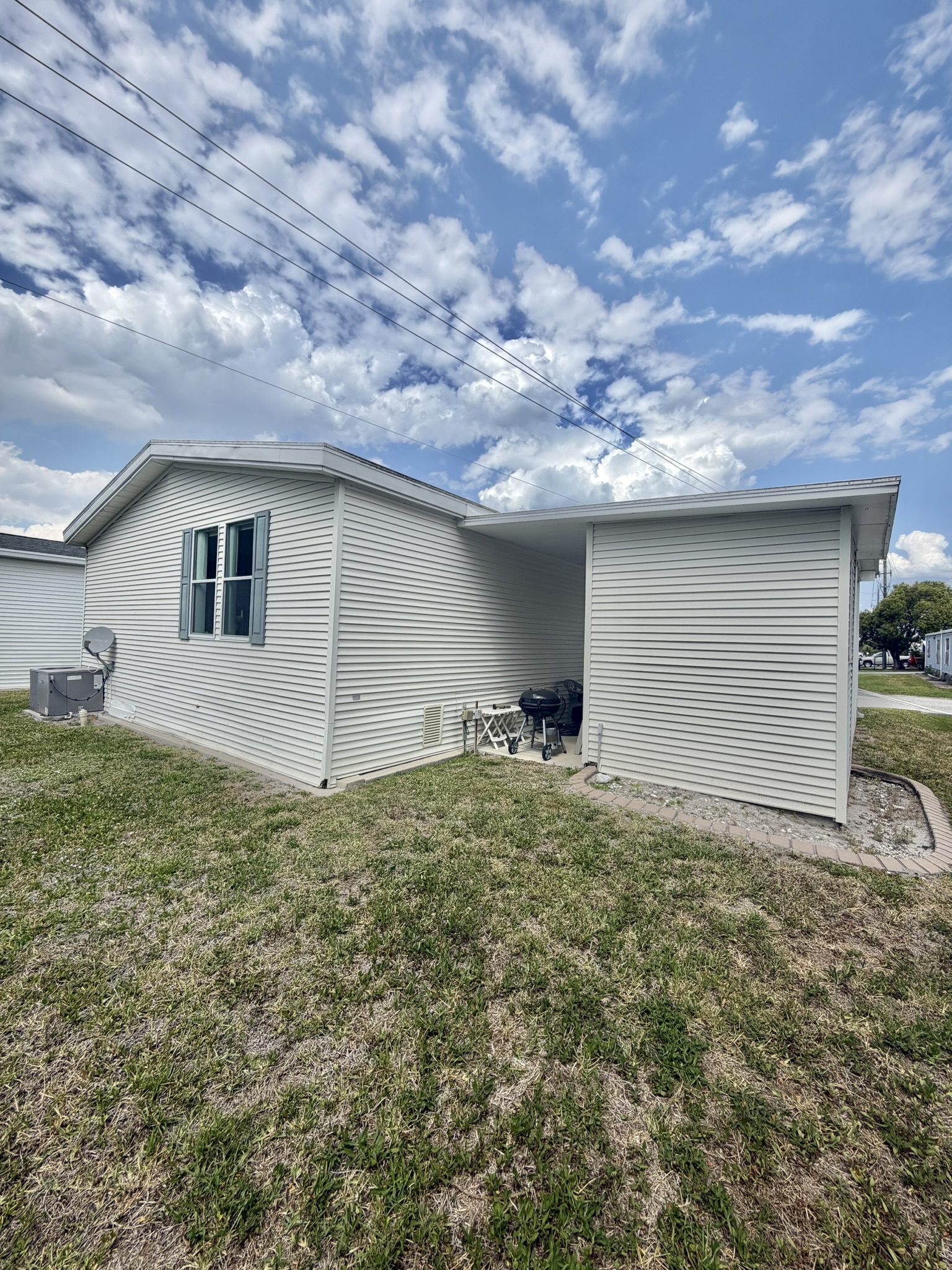 5604 Whistling Tree Lane, Bradenton, Florida 34203, 2 Bedrooms Bedrooms, ,2 BathroomsBathrooms,55-Plus Mobile Home,For Sale,Whistling Tree Lane,4803