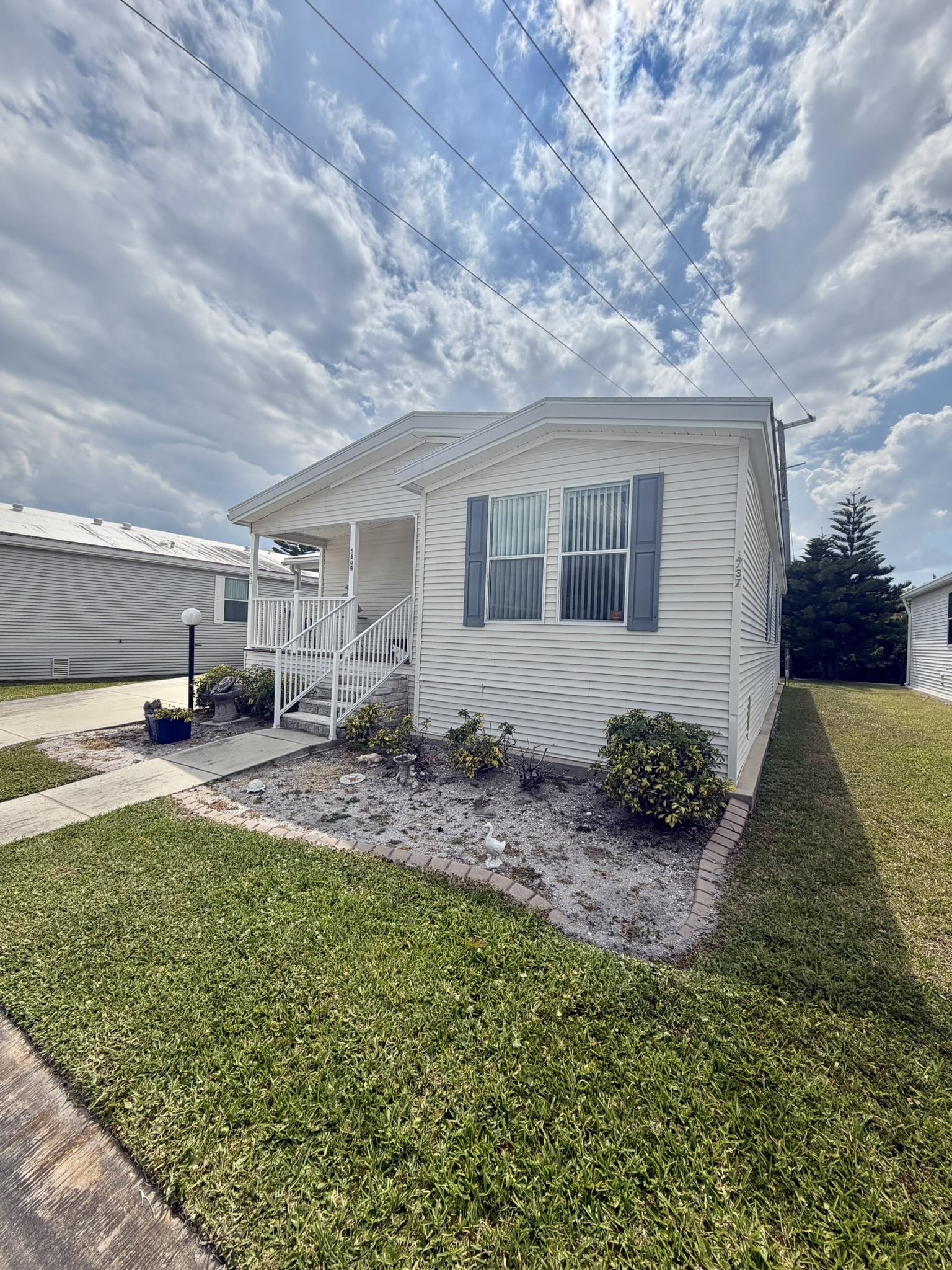 5604 Whistling Tree Lane, Bradenton, Florida 34203, 2 Bedrooms Bedrooms, ,2 BathroomsBathrooms,55-Plus Mobile Home,For Sale,Whistling Tree Lane,4803