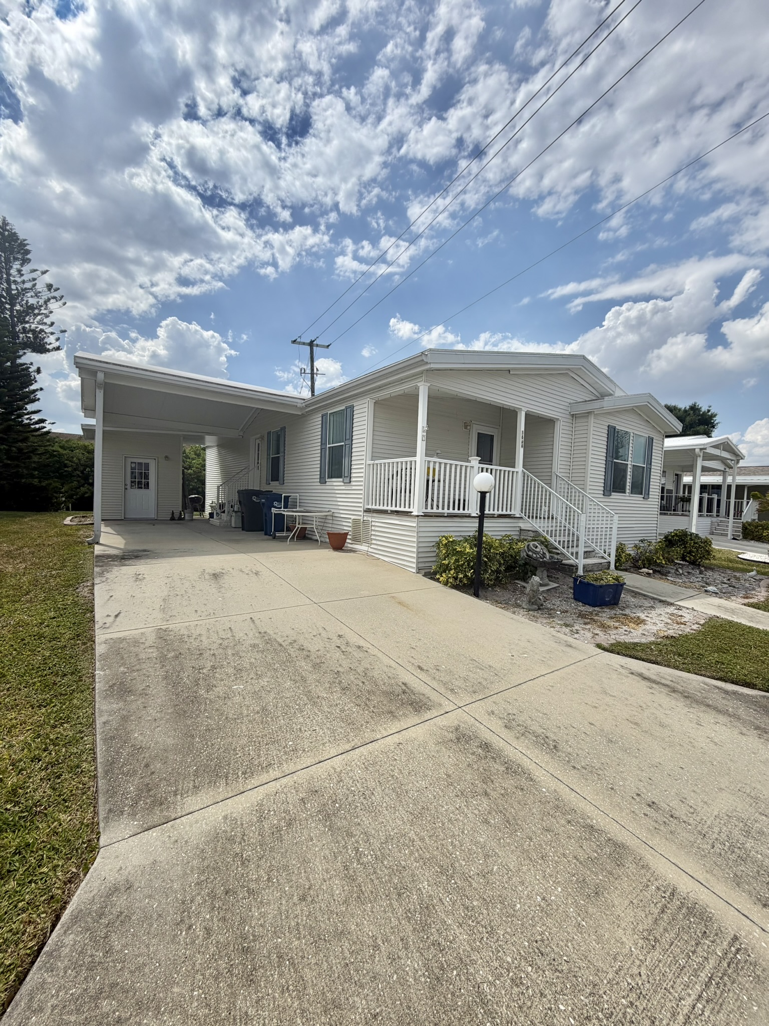 5604 Whistling Tree Lane, Bradenton, Florida 34203, 2 Bedrooms Bedrooms, ,2 BathroomsBathrooms,55-Plus Mobile Home,For Sale,Whistling Tree Lane,4803