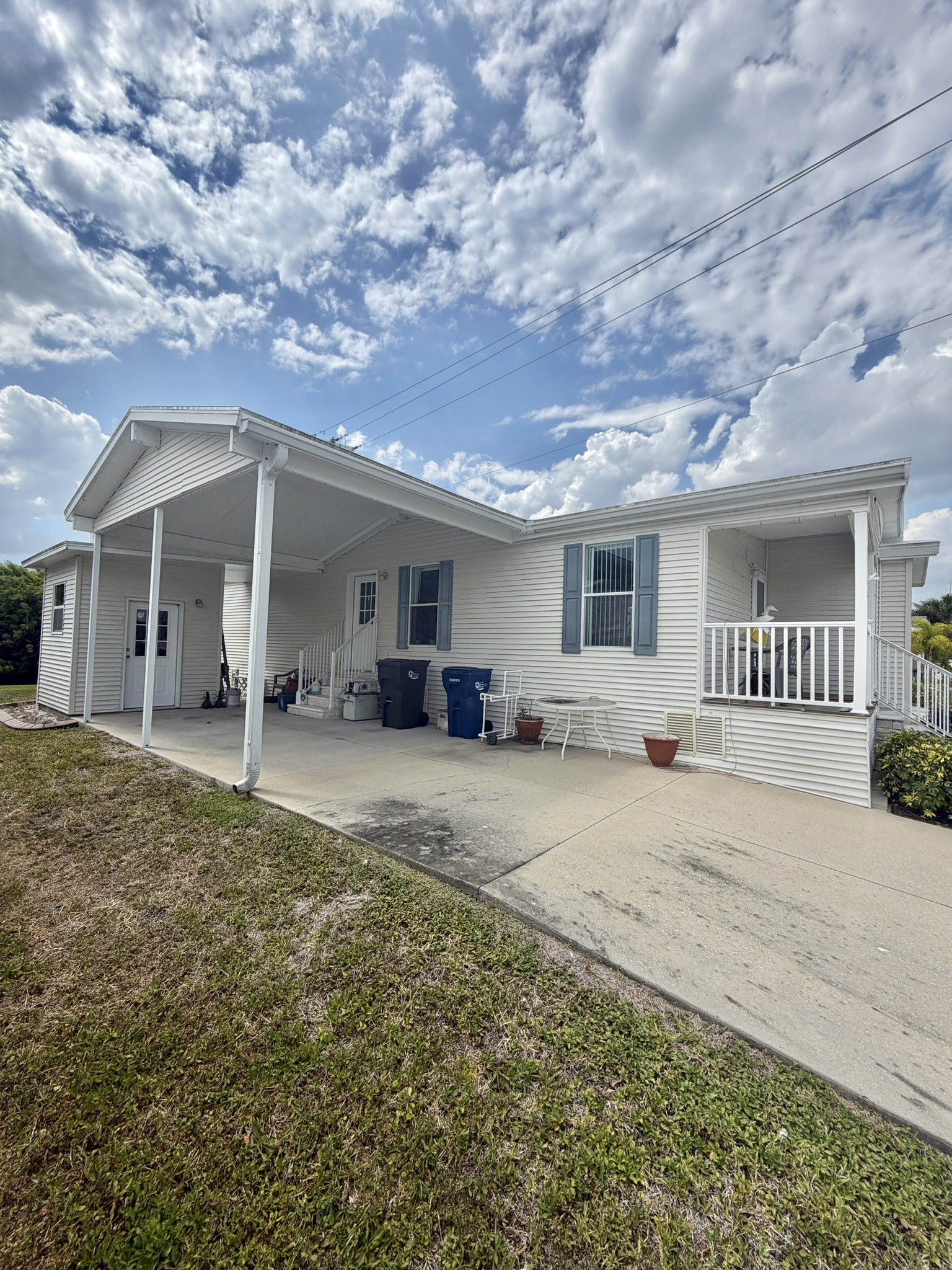5604 Whistling Tree Lane, Bradenton, Florida 34203, 2 Bedrooms Bedrooms, ,2 BathroomsBathrooms,55-Plus Mobile Home,For Sale,Whistling Tree Lane,4803