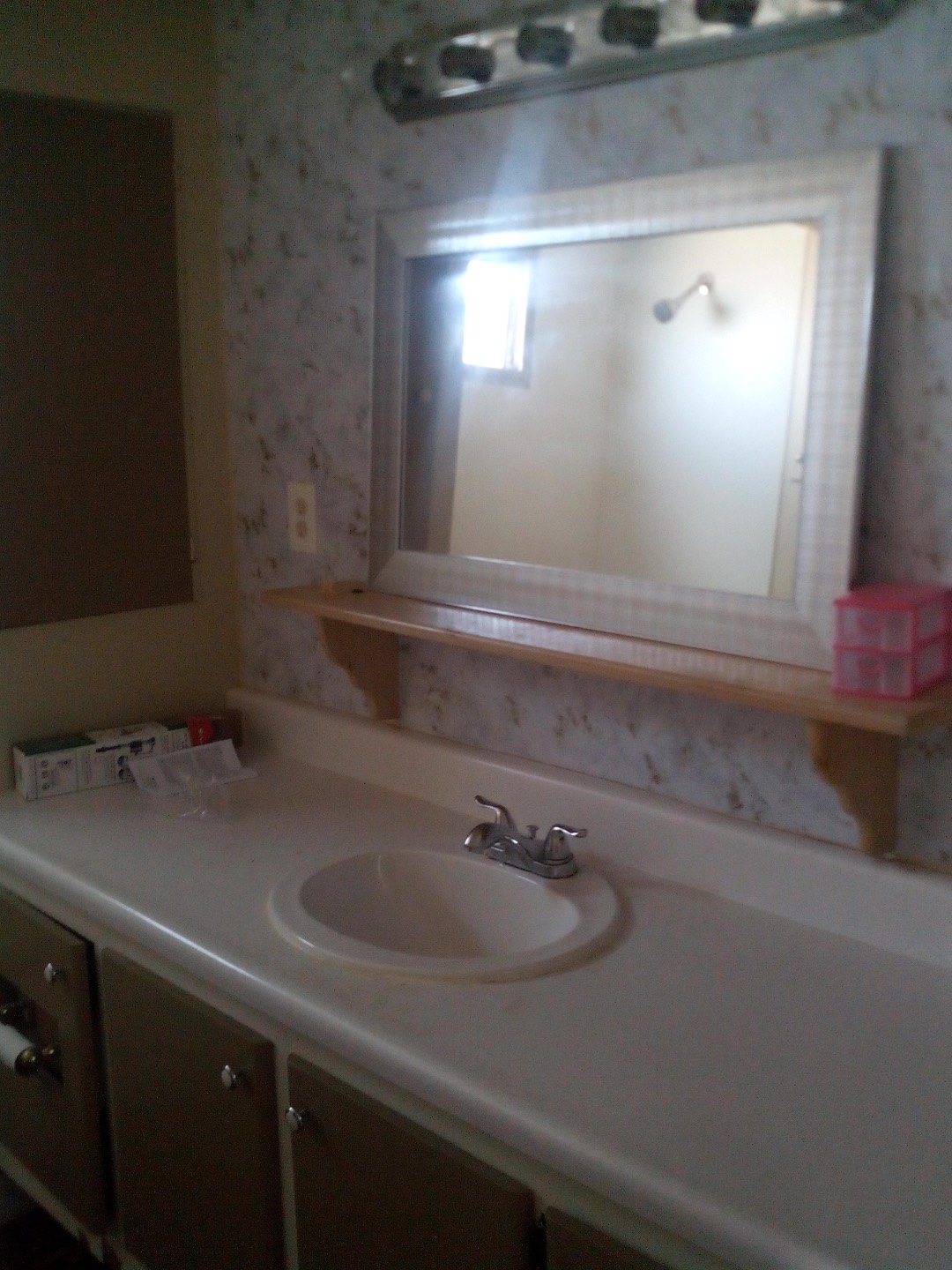 1280 Lakeview Rd, Lot 132, Clearwater, Florida 33756, 2 Bedrooms Bedrooms, ,1.5 BathroomsBathrooms,55-Plus Mobile Home,For Sale,Lakeview Rd, Lot 132,4811
