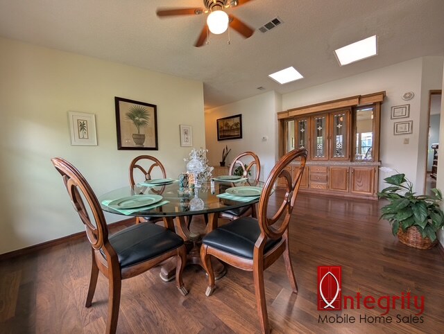 2307 Putt Lane, Lot 49, Lakeland, Florida 33810, 2 Bedrooms Bedrooms, ,2 BathroomsBathrooms,55-Plus Mobile Home,For Sale,Putt Lane, Lot 49,4812