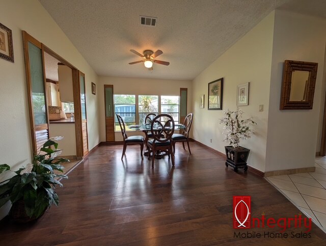 2307 Putt Lane, Lot 49, Lakeland, Florida 33810, 2 Bedrooms Bedrooms, ,2 BathroomsBathrooms,55-Plus Mobile Home,For Sale,Putt Lane, Lot 49,4812