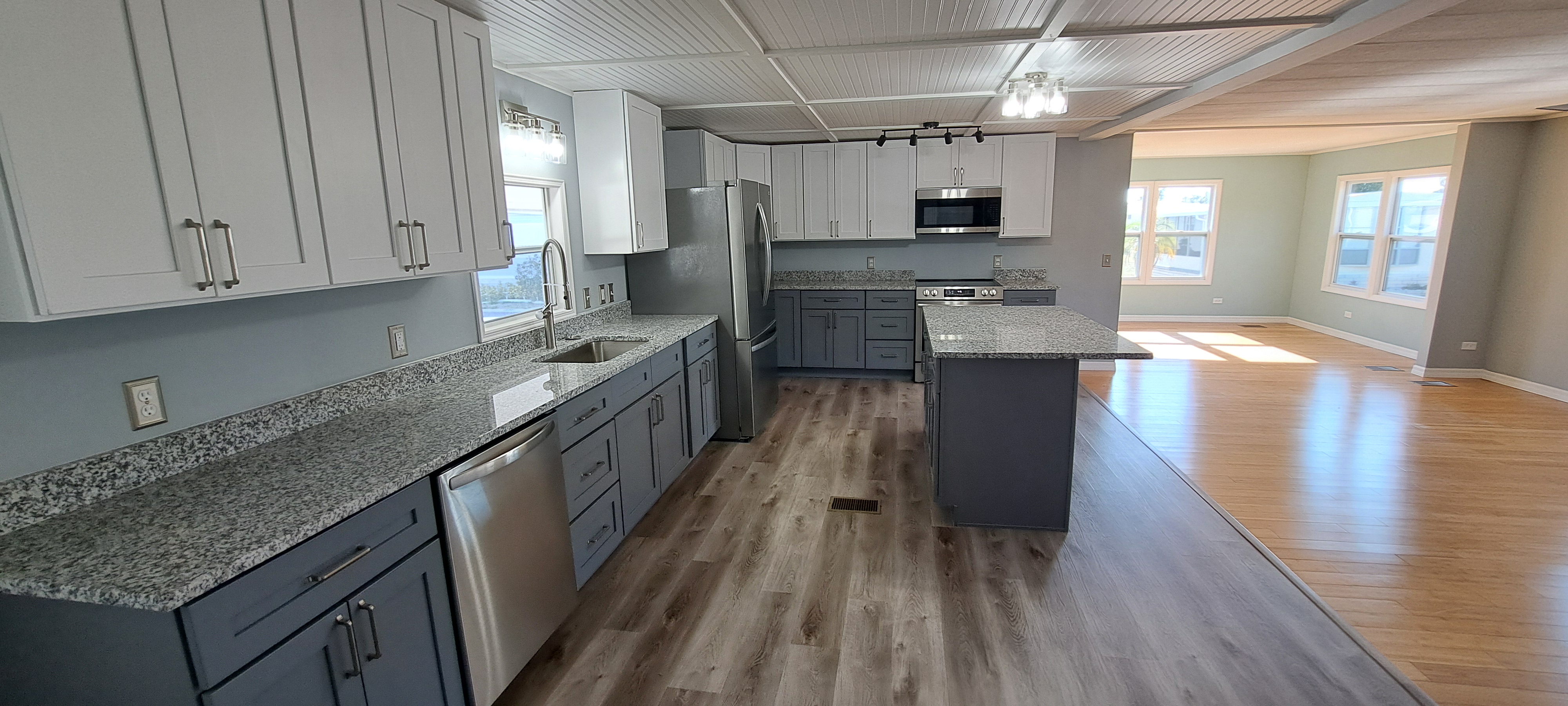 2001 83rd Ave N, Lot 5062, St Petersburg, Florida 33702, 2 Bedrooms Bedrooms, ,2 BathroomsBathrooms,55-Plus Mobile Home,For Sale,83rd Ave N, Lot 5062,4814