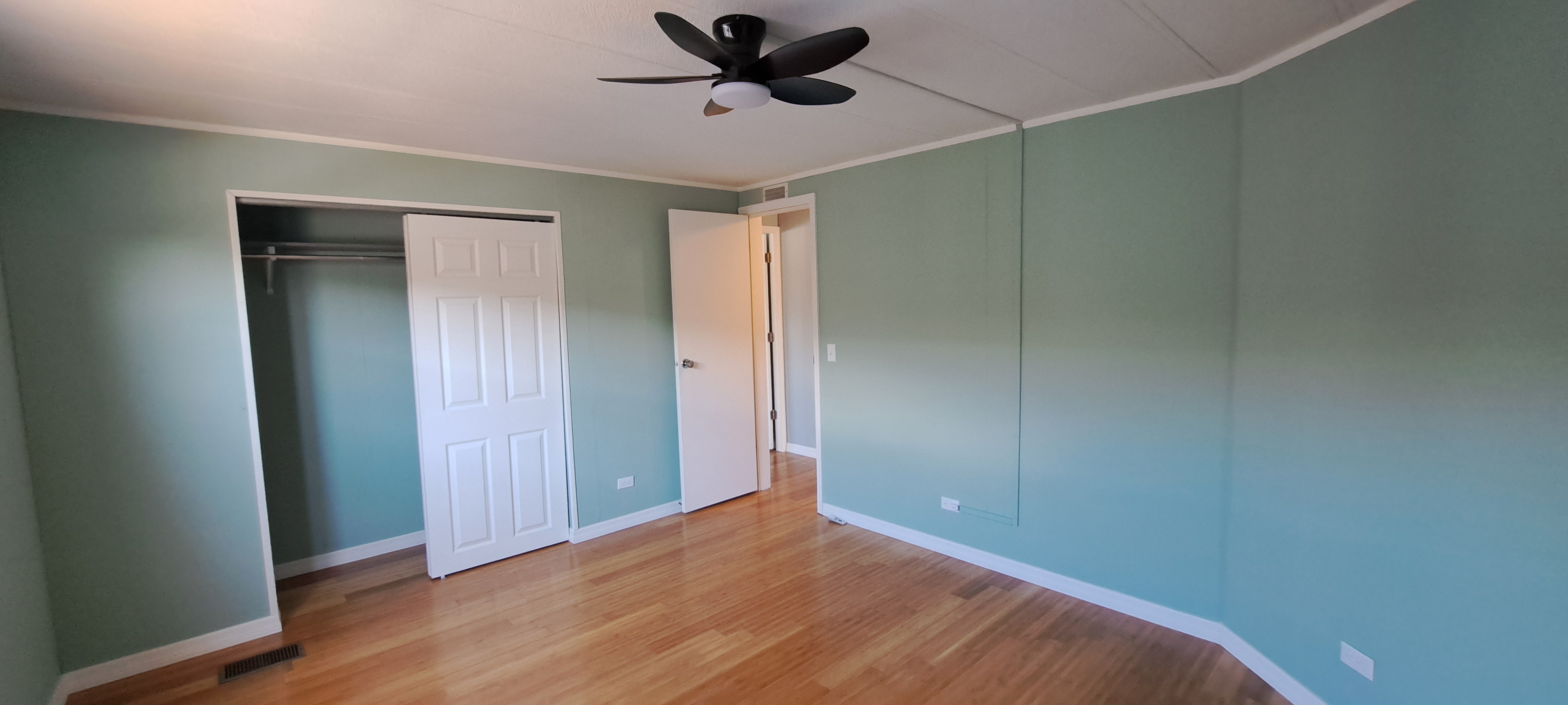 2001 83rd Ave N, Lot 5062, St Petersburg, Florida 33702, 2 Bedrooms Bedrooms, ,2 BathroomsBathrooms,55-Plus Mobile Home,For Sale,83rd Ave N, Lot 5062,4814