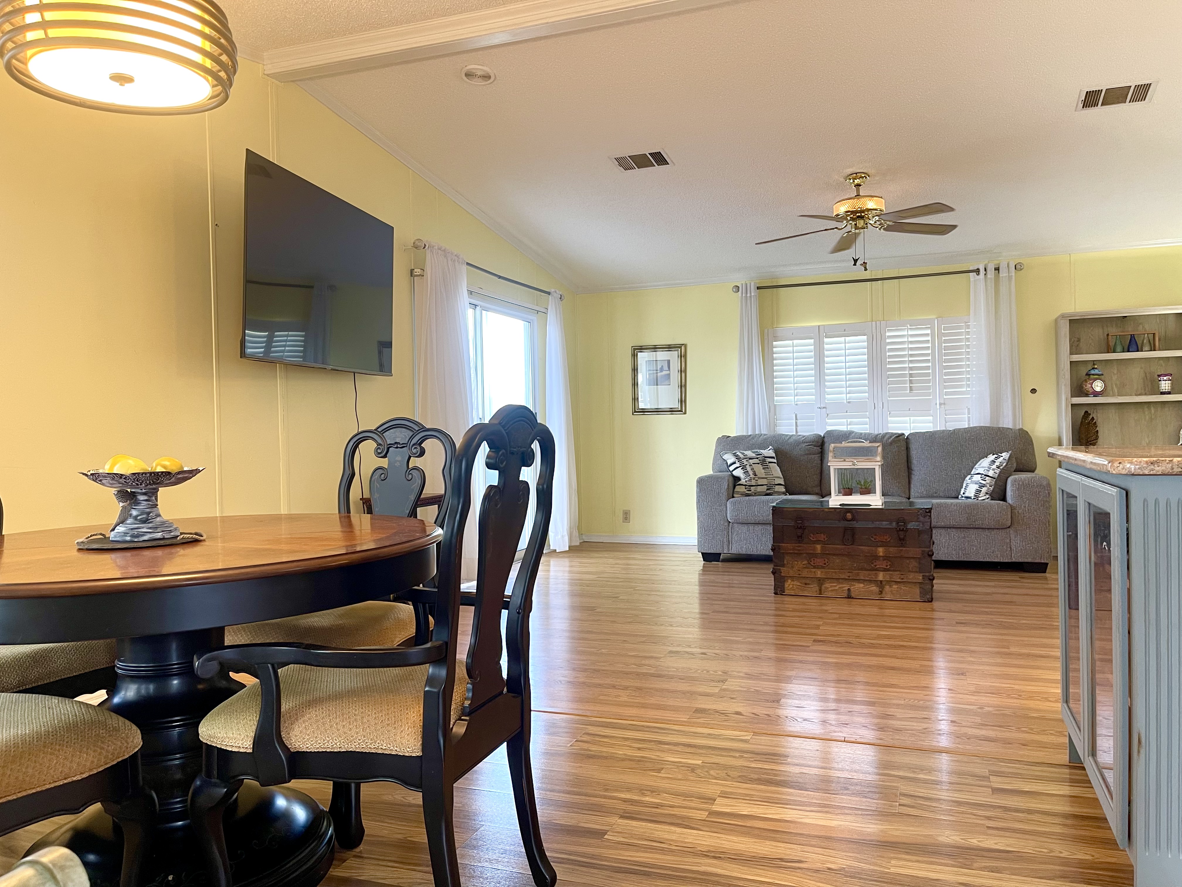 4104 Buena Vista Dr S, Ellenton, Florida 34222, 2 Bedrooms Bedrooms, ,2 BathroomsBathrooms,55-Plus Mobile Home,For Sale,Buena Vista Dr S,4820