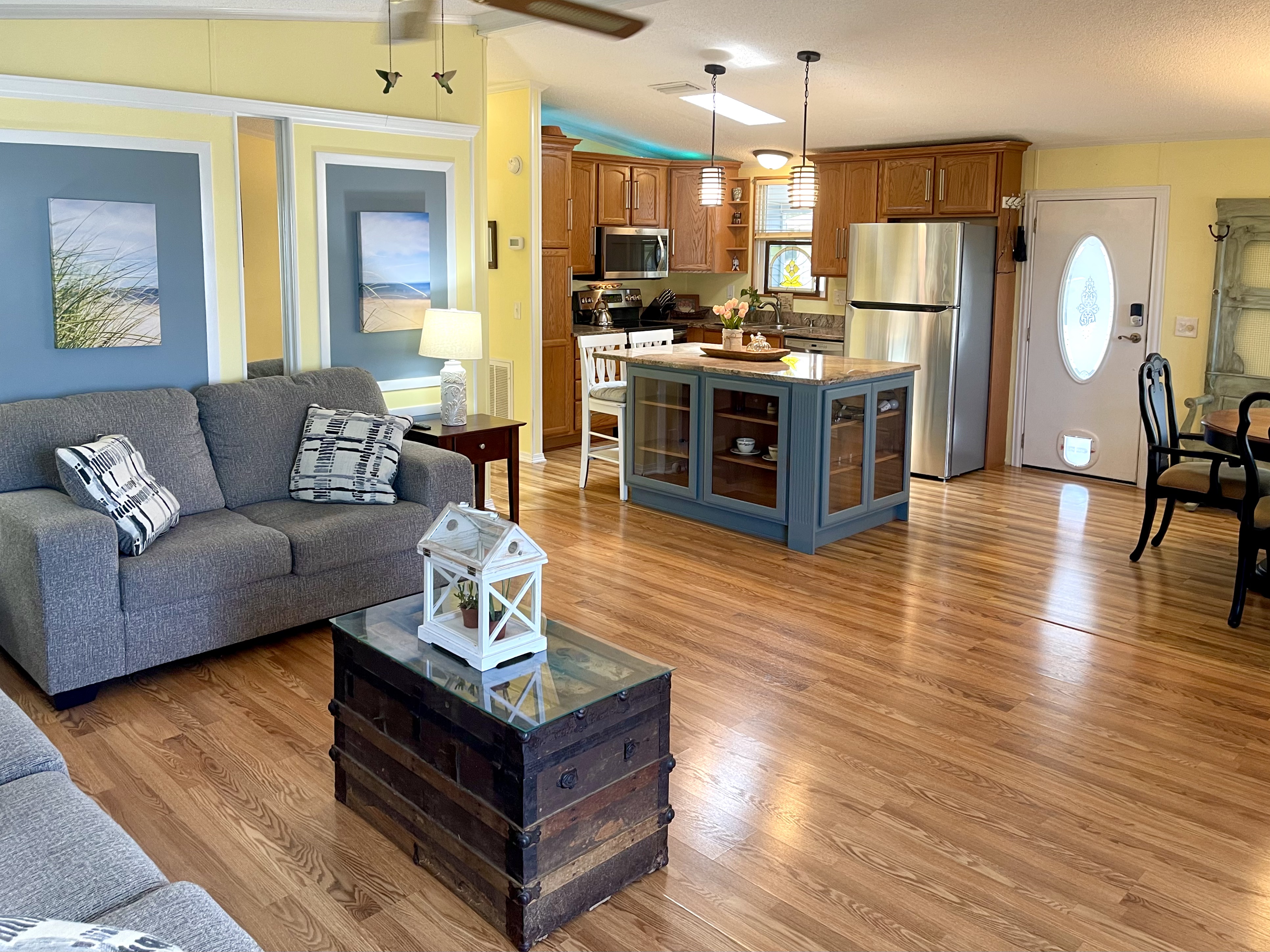 4104 Buena Vista Dr S, Ellenton, Florida 34222, 2 Bedrooms Bedrooms, ,2 BathroomsBathrooms,55-Plus Mobile Home,For Sale,Buena Vista Dr S,4820