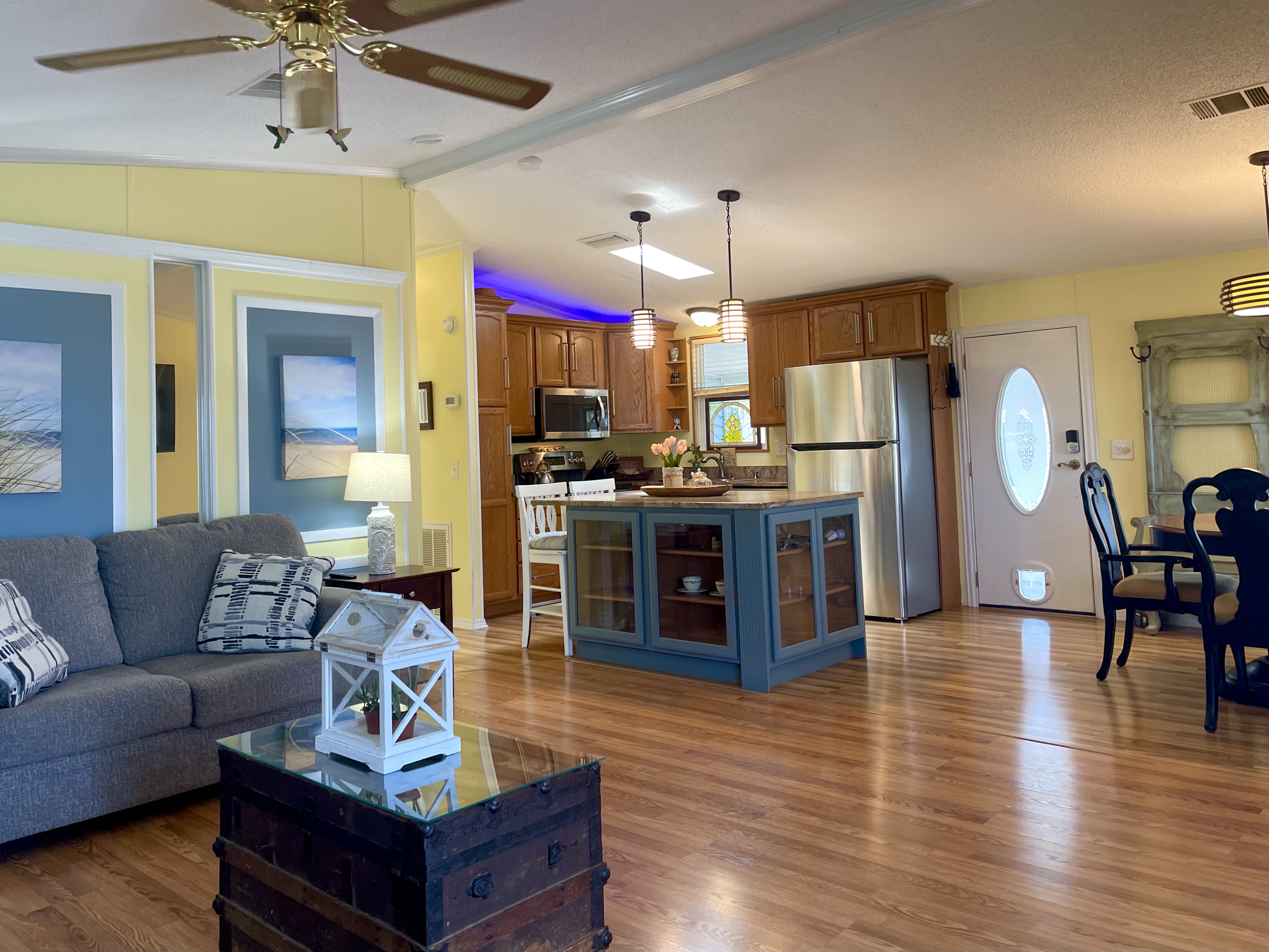 4104 Buena Vista Dr S, Ellenton, Florida 34222, 2 Bedrooms Bedrooms, ,2 BathroomsBathrooms,55-Plus Mobile Home,For Sale,Buena Vista Dr S,4820